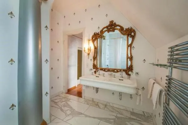 Bathroom in Hotel Park Villa