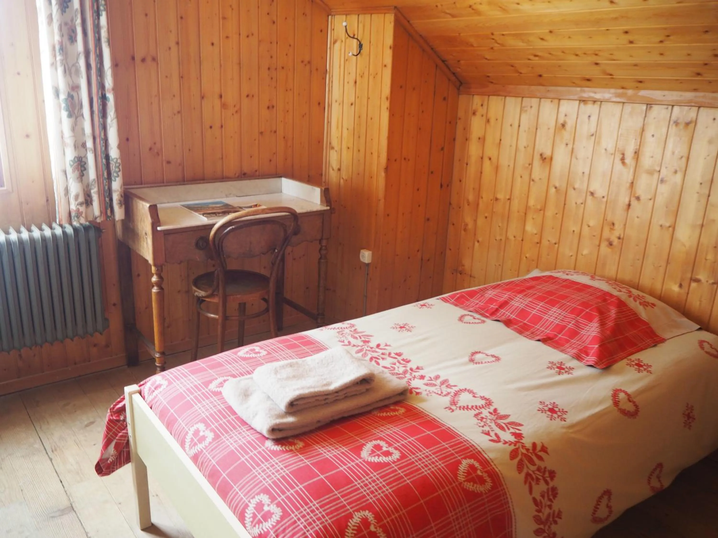 Bed in Hôtel Pension du Lac Bleu