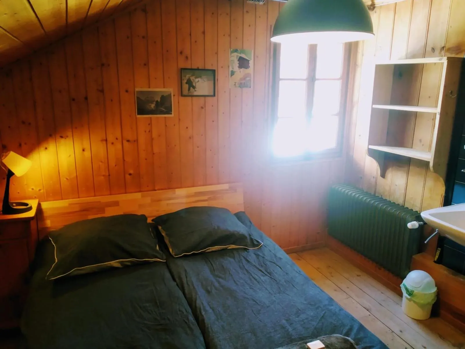 Bed in Hôtel Pension du Lac Bleu