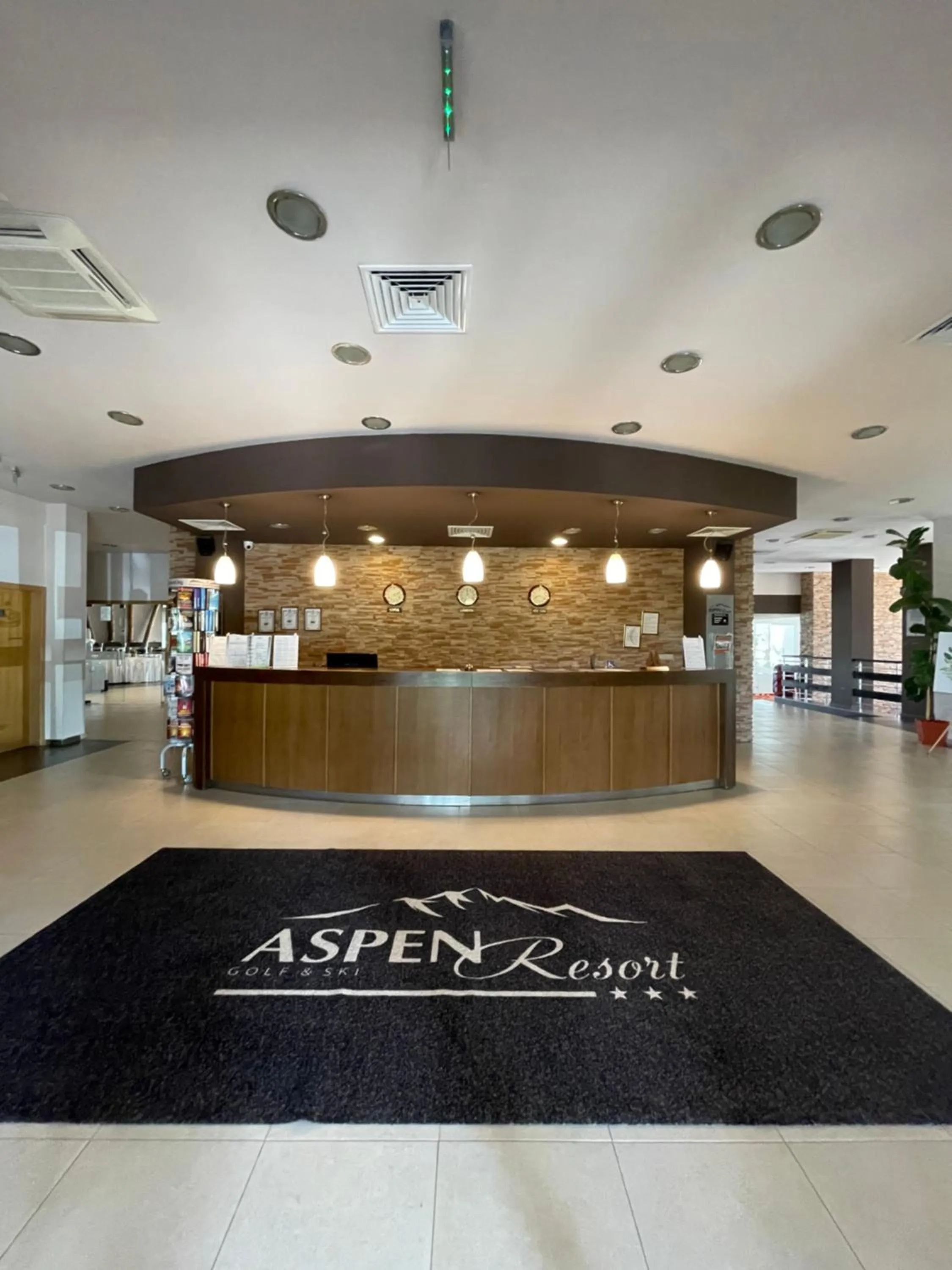 Aspen Golf and Ski Resort