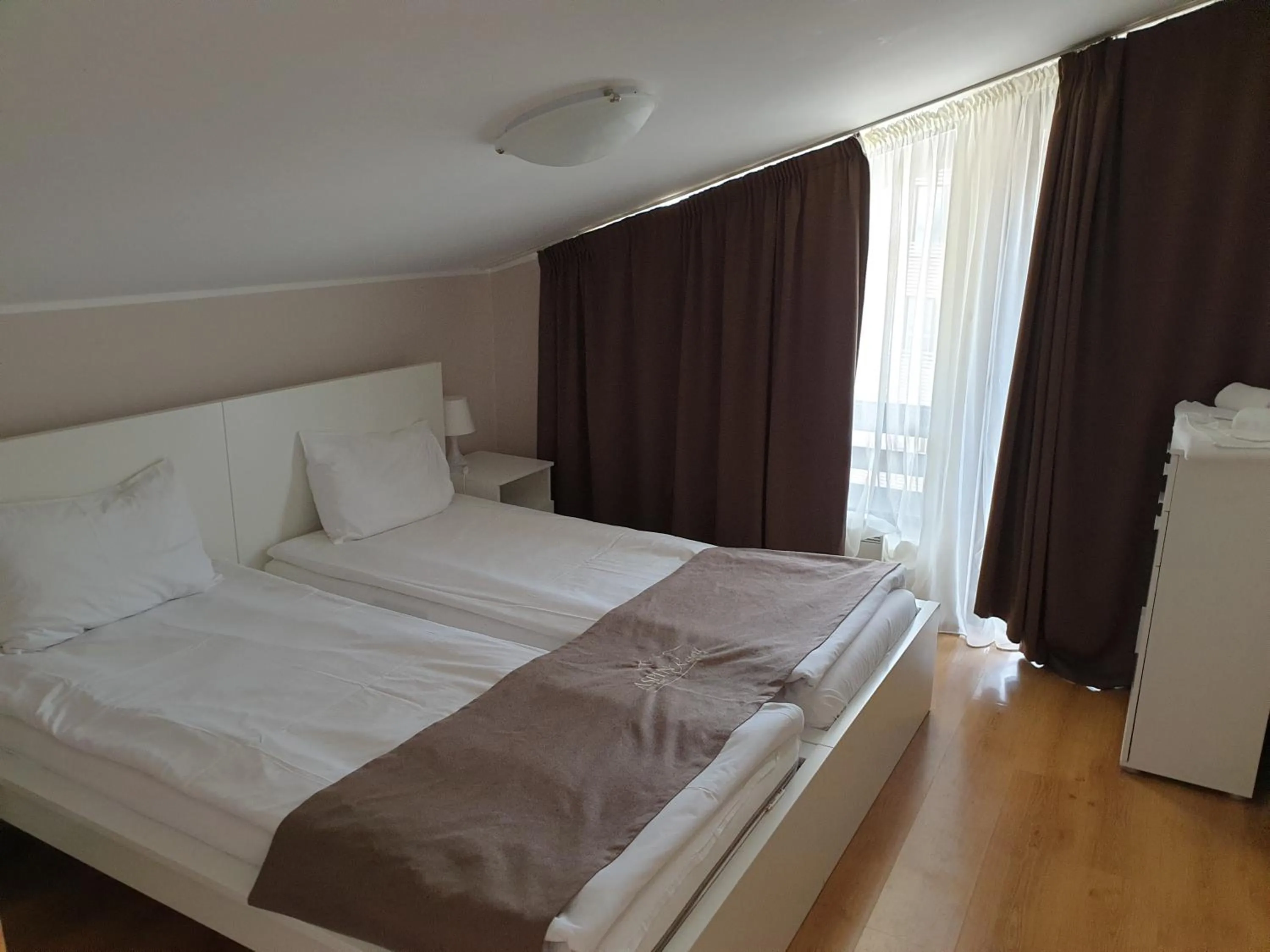 Bed in Aspen Golf and Ski Resort