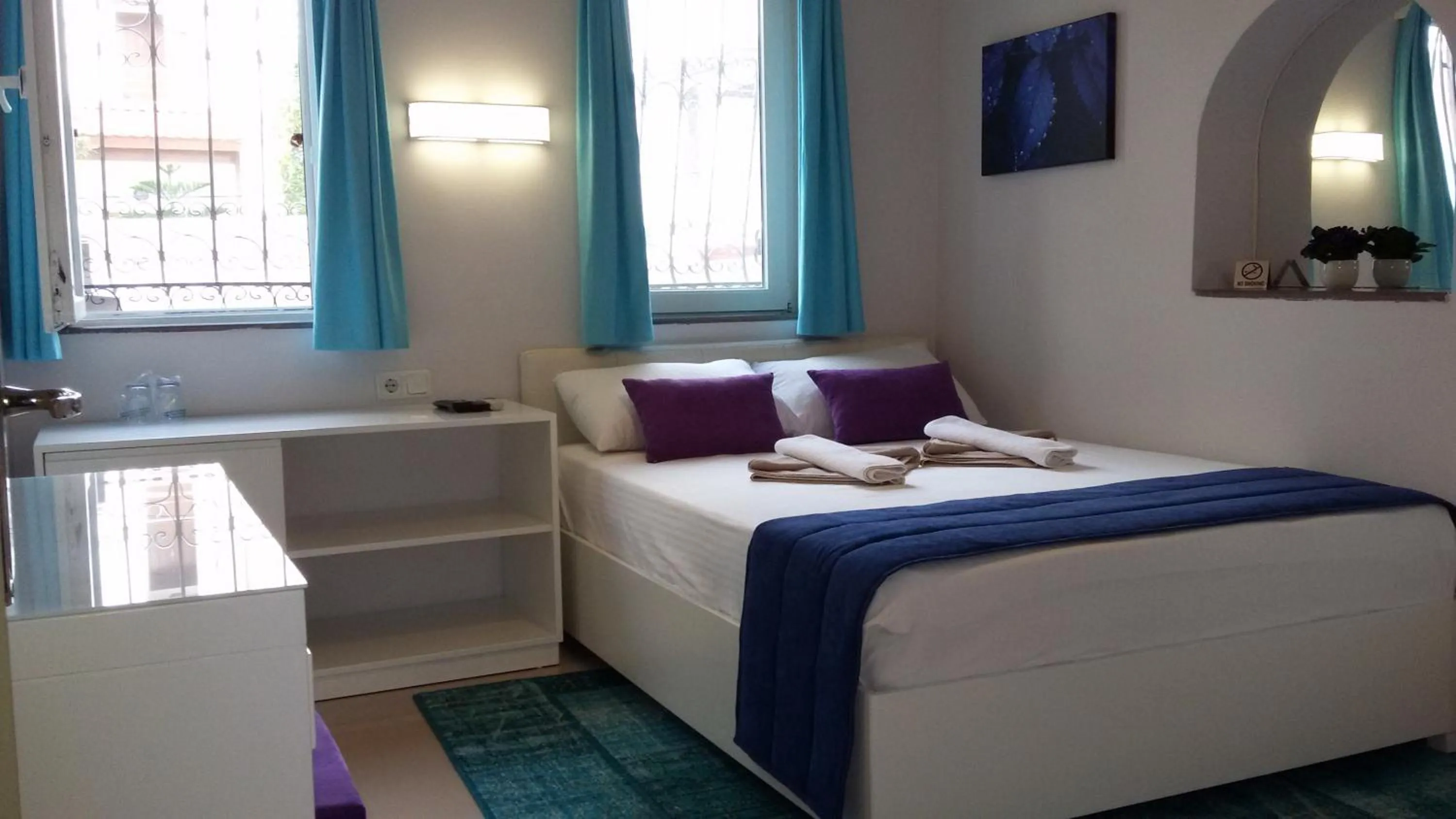 Bedroom in Albatros Hotel