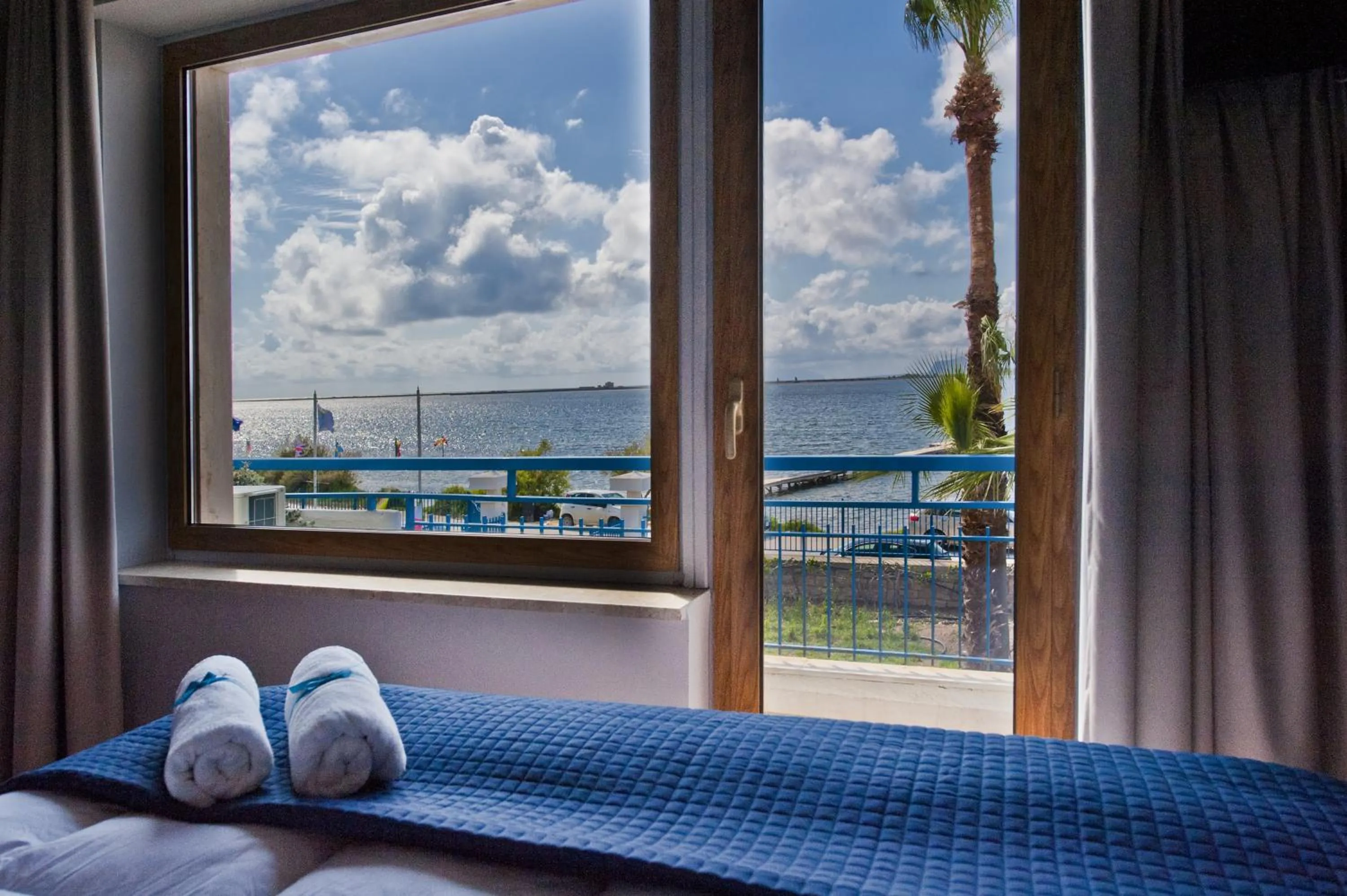 Photo of the whole room, Bed in Relais Lo Stagnone