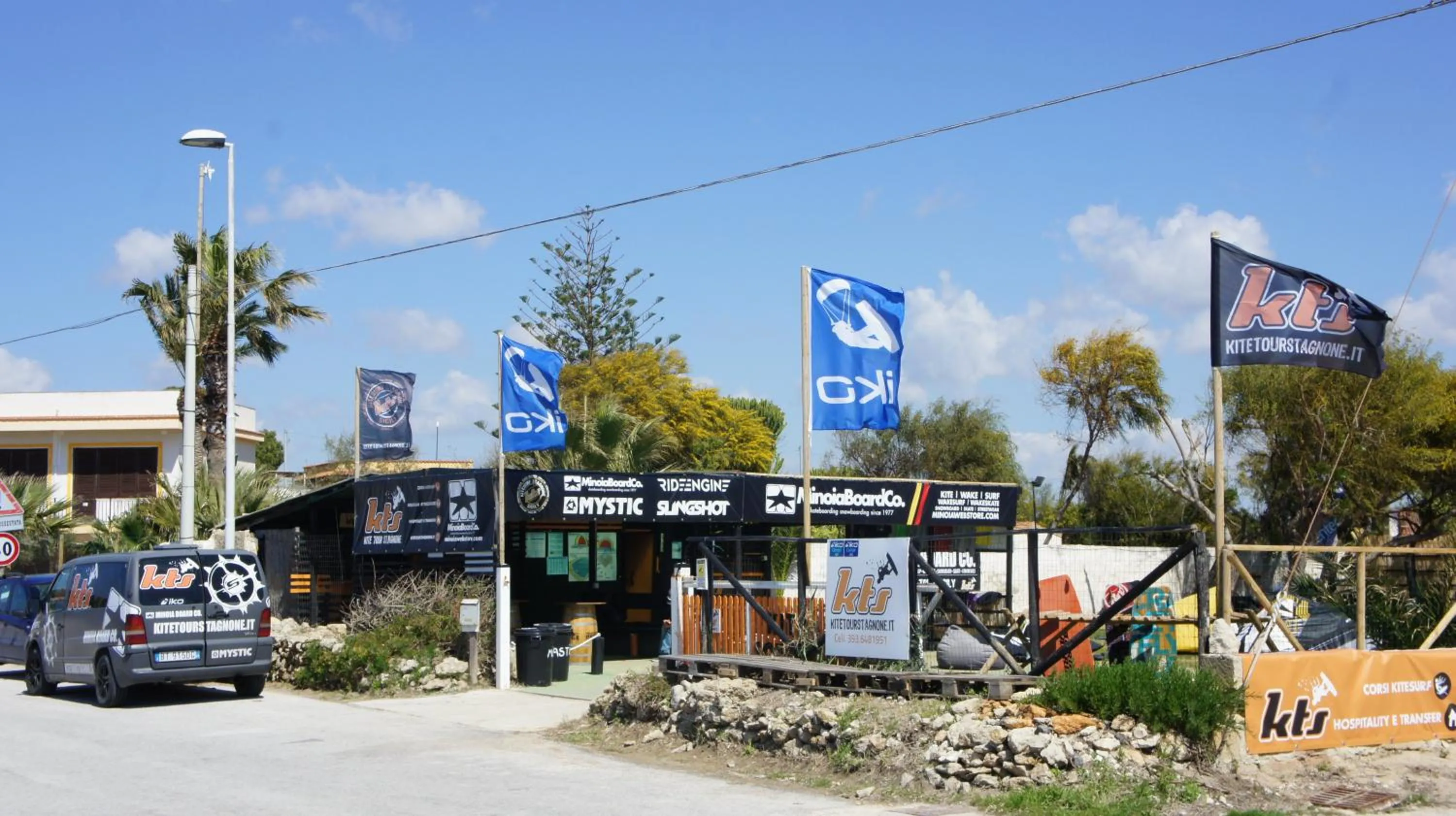 Windsurfing in Relais Lo Stagnone