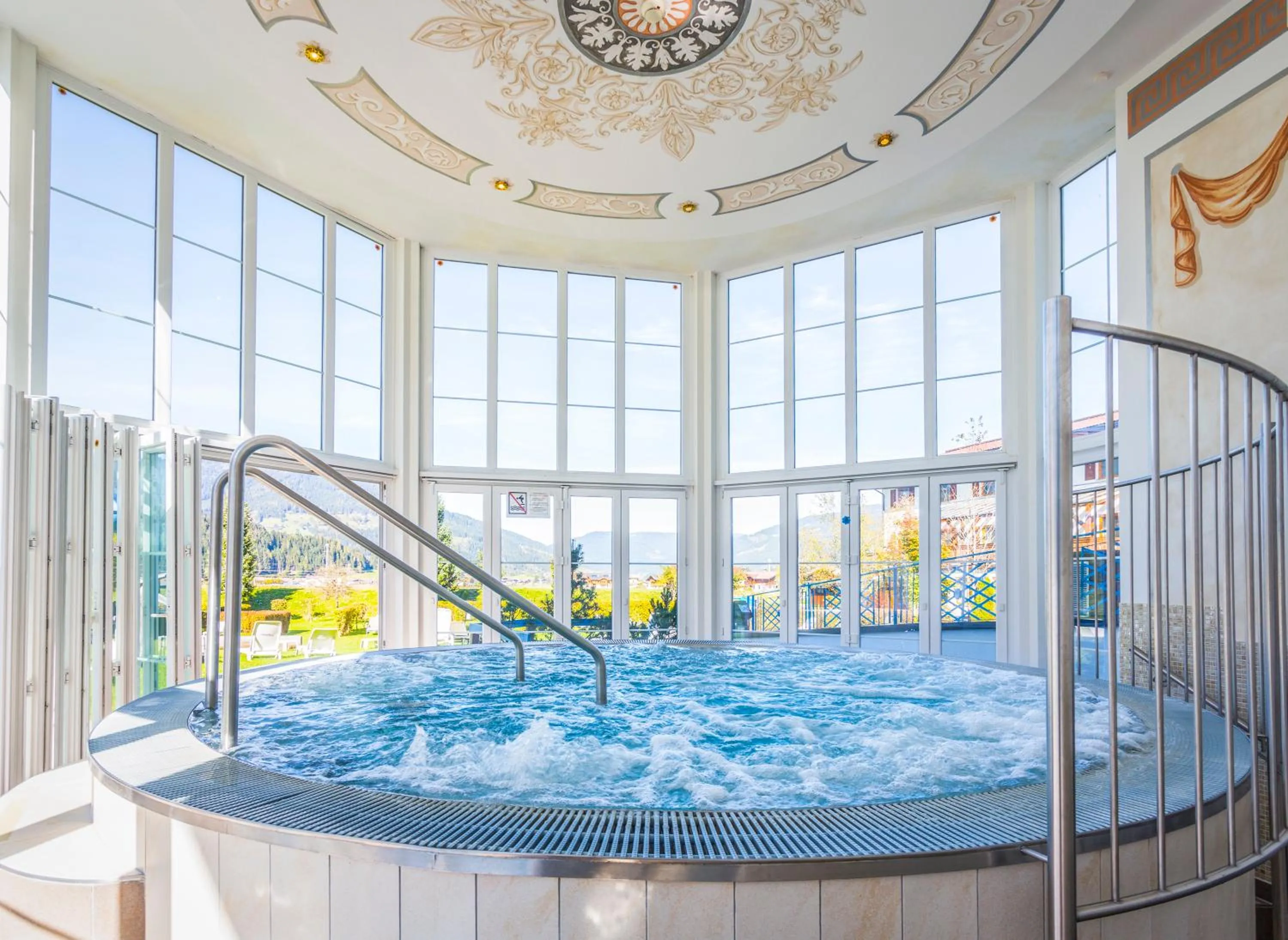 Spa and wellness centre/facilities in Schlosshotel Lacknerhof