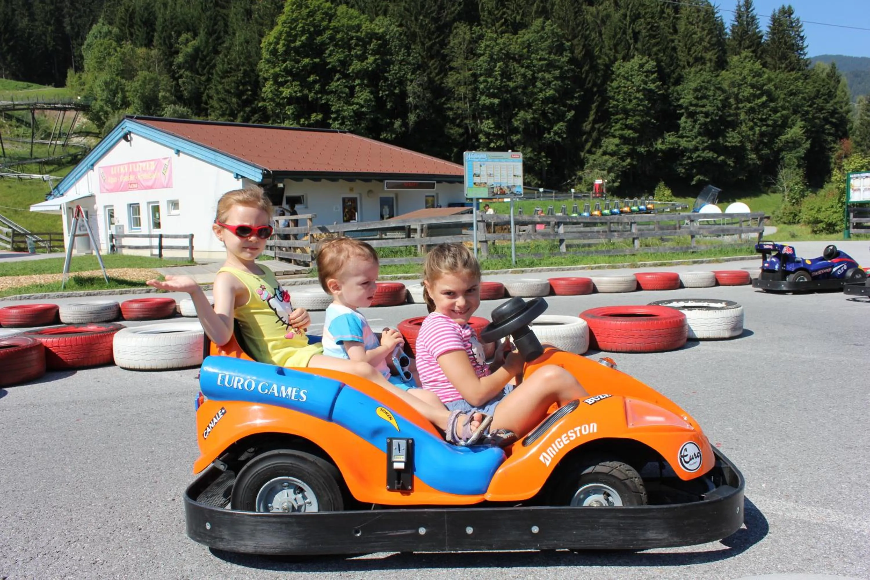 Children play ground in Schlosshotel Lacknerhof