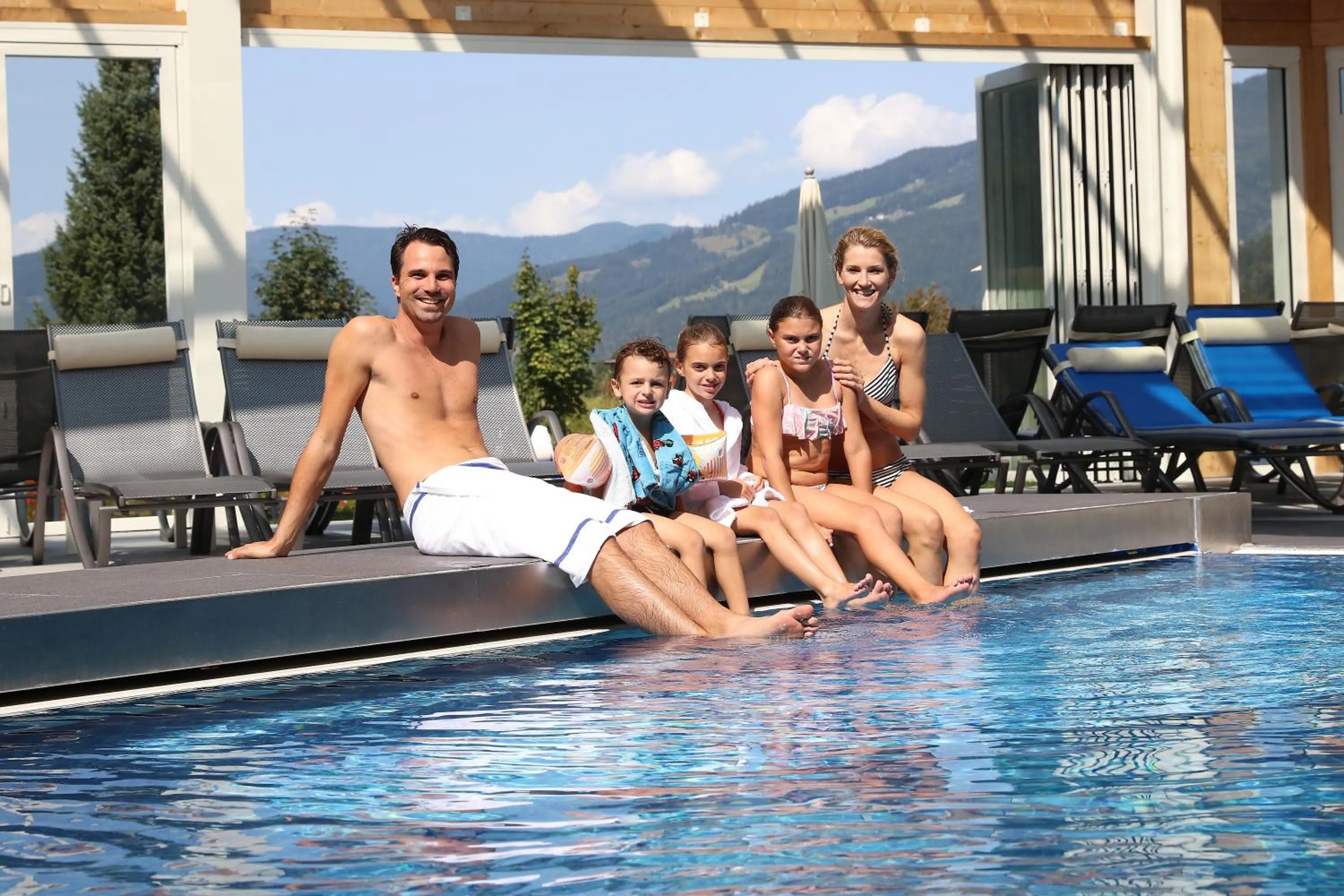 Swimming pool in Schlosshotel Lacknerhof