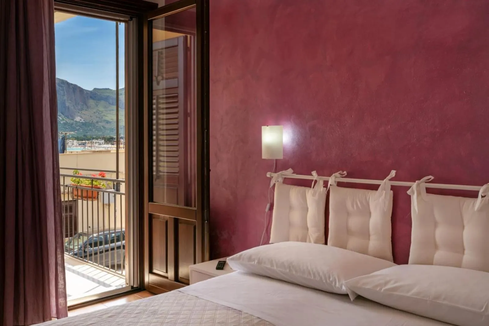 Bedroom in Il Torrazzo da Francesca