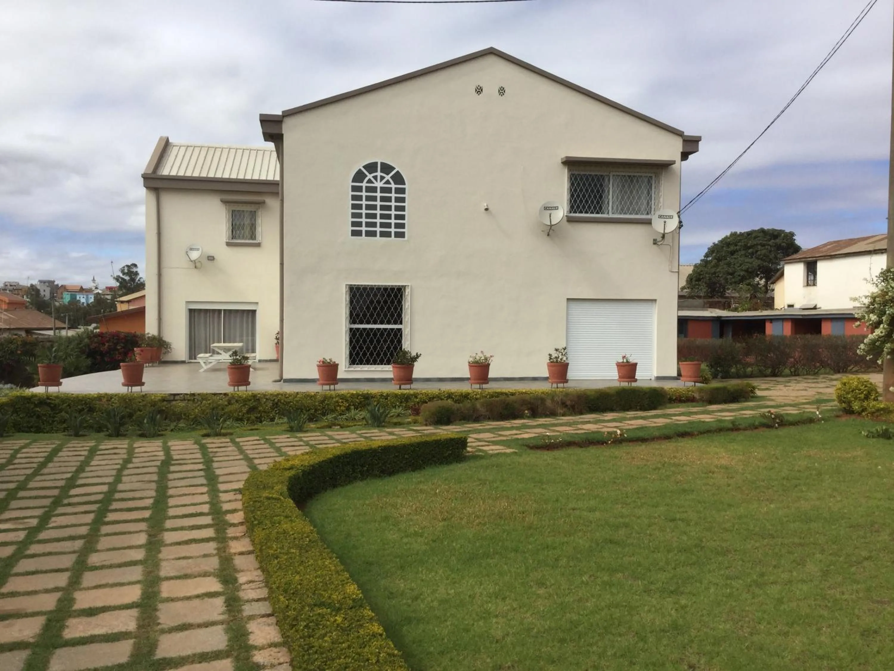 Property building in Sahamalaza