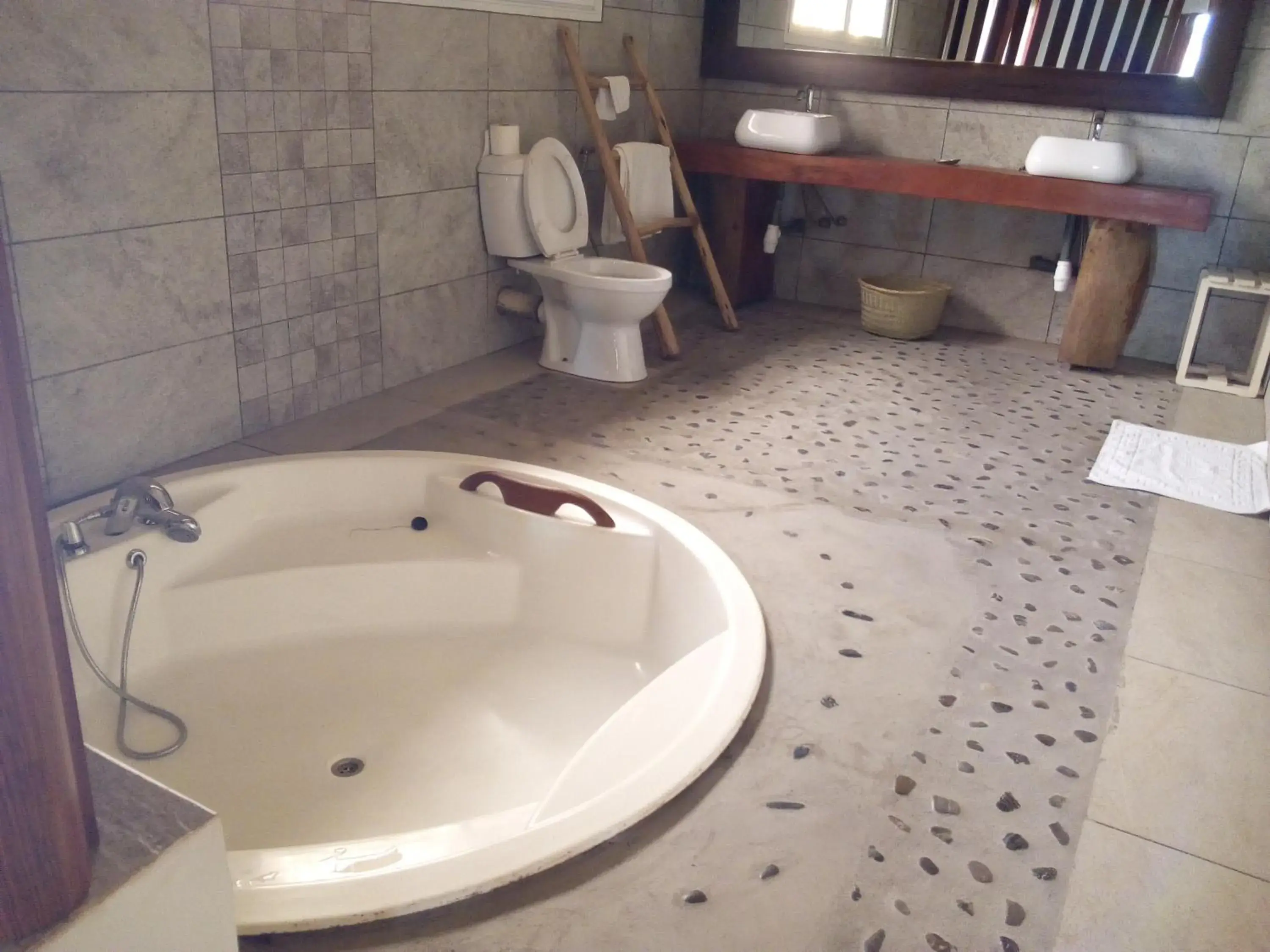Double Room in Sahamalaza Double Room in Sahamalaza