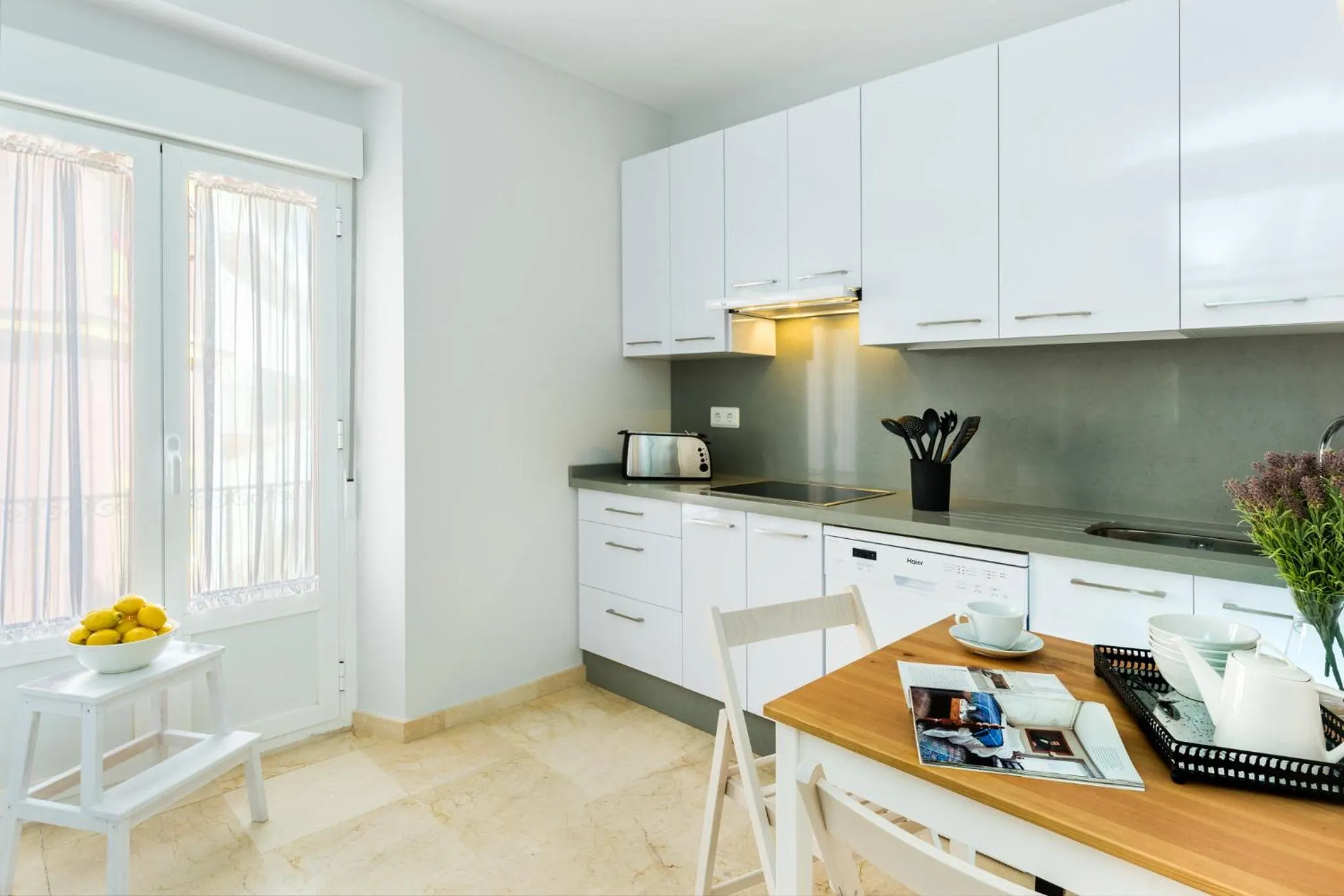 Coffee/tea facilities in Genteel Home San Isidoro