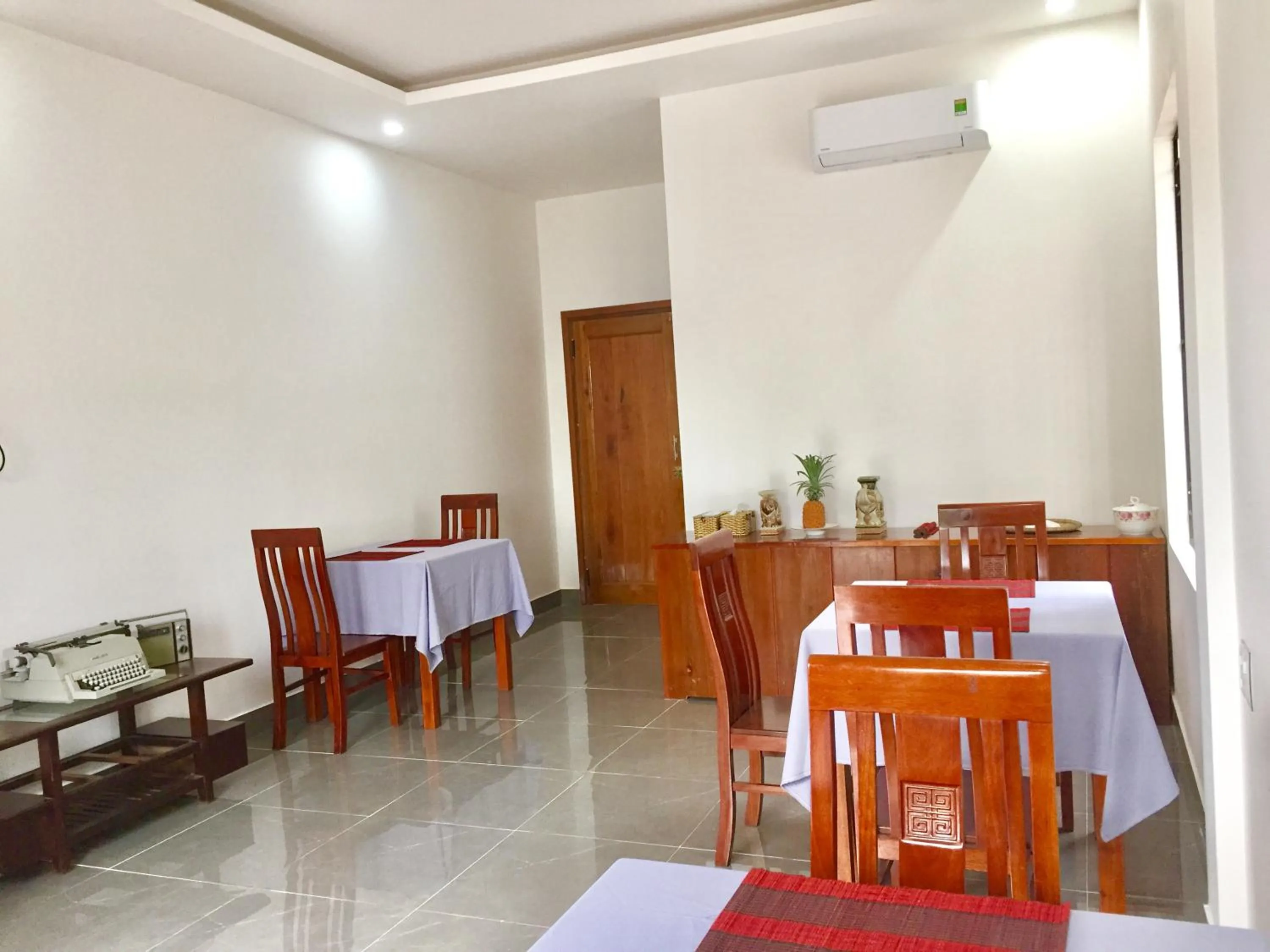 Dining area in Yen villa Hội An