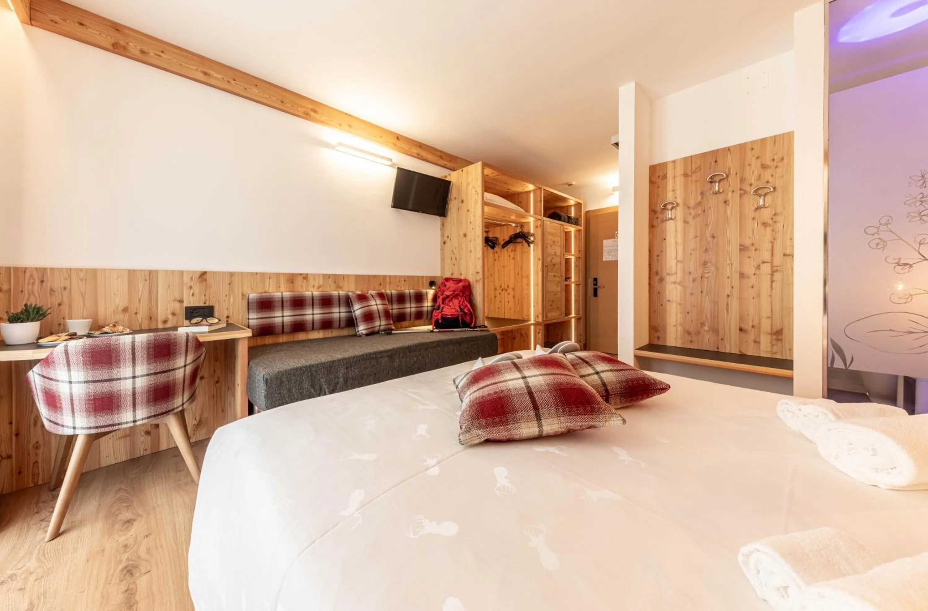 Bed in Hotel La Perla