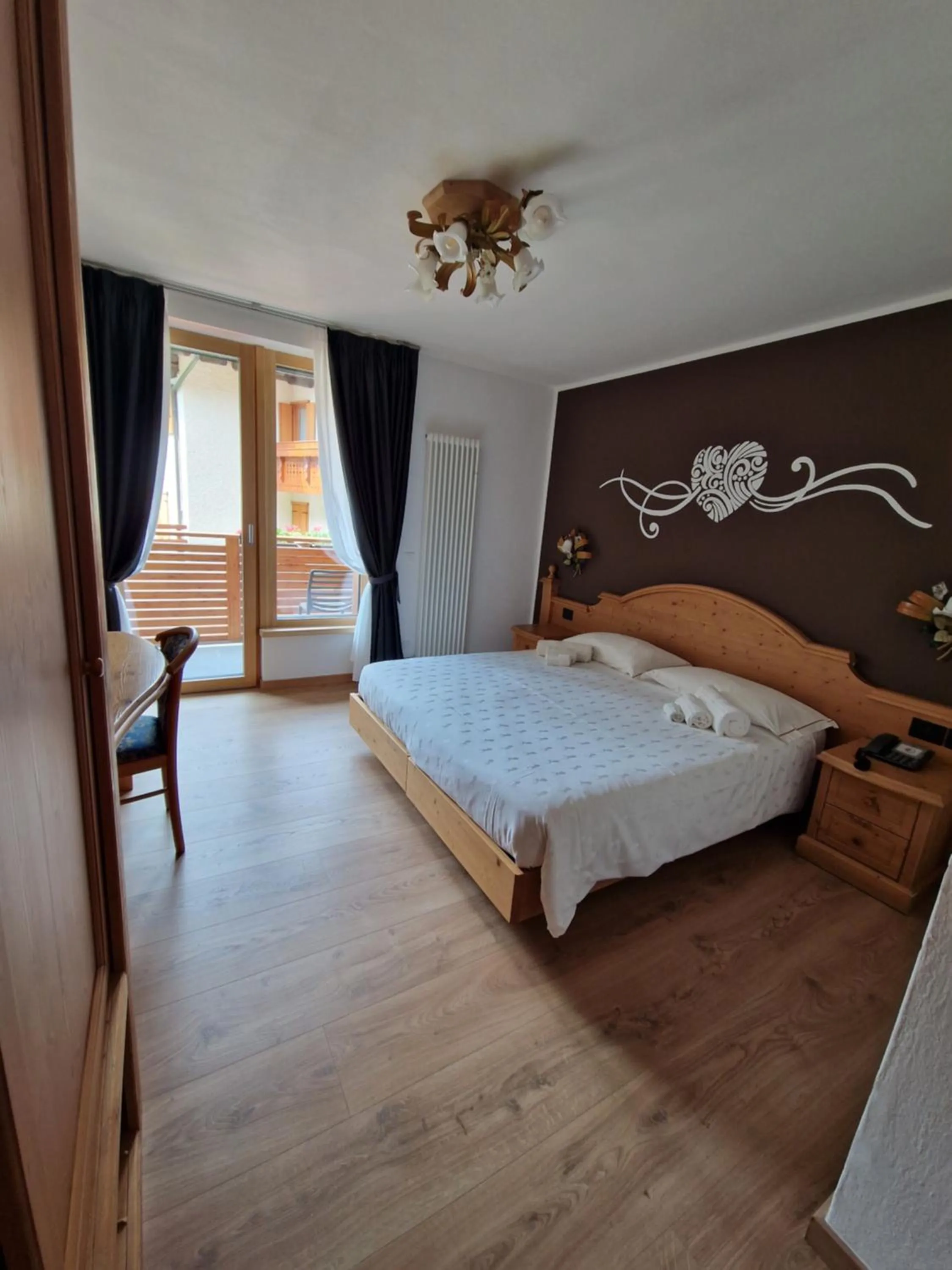 Bed in Hotel La Perla