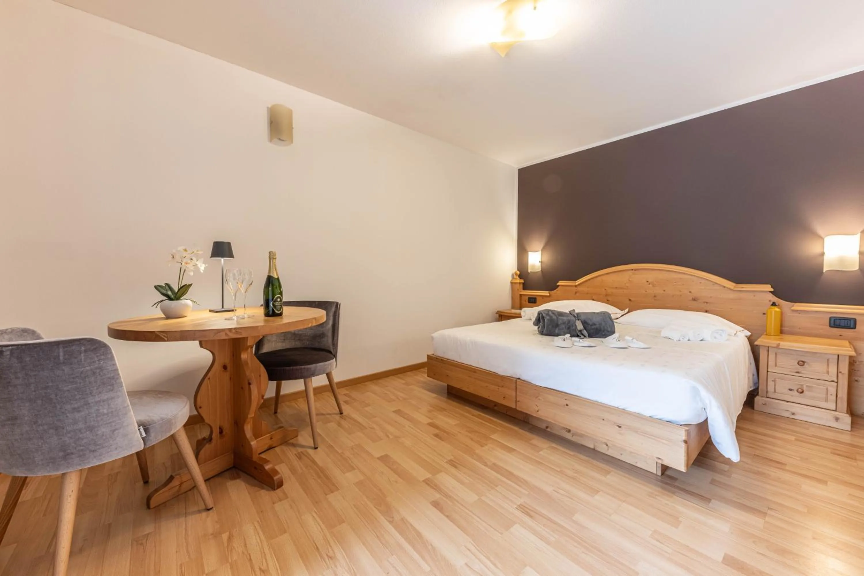 Bed in Hotel La Perla