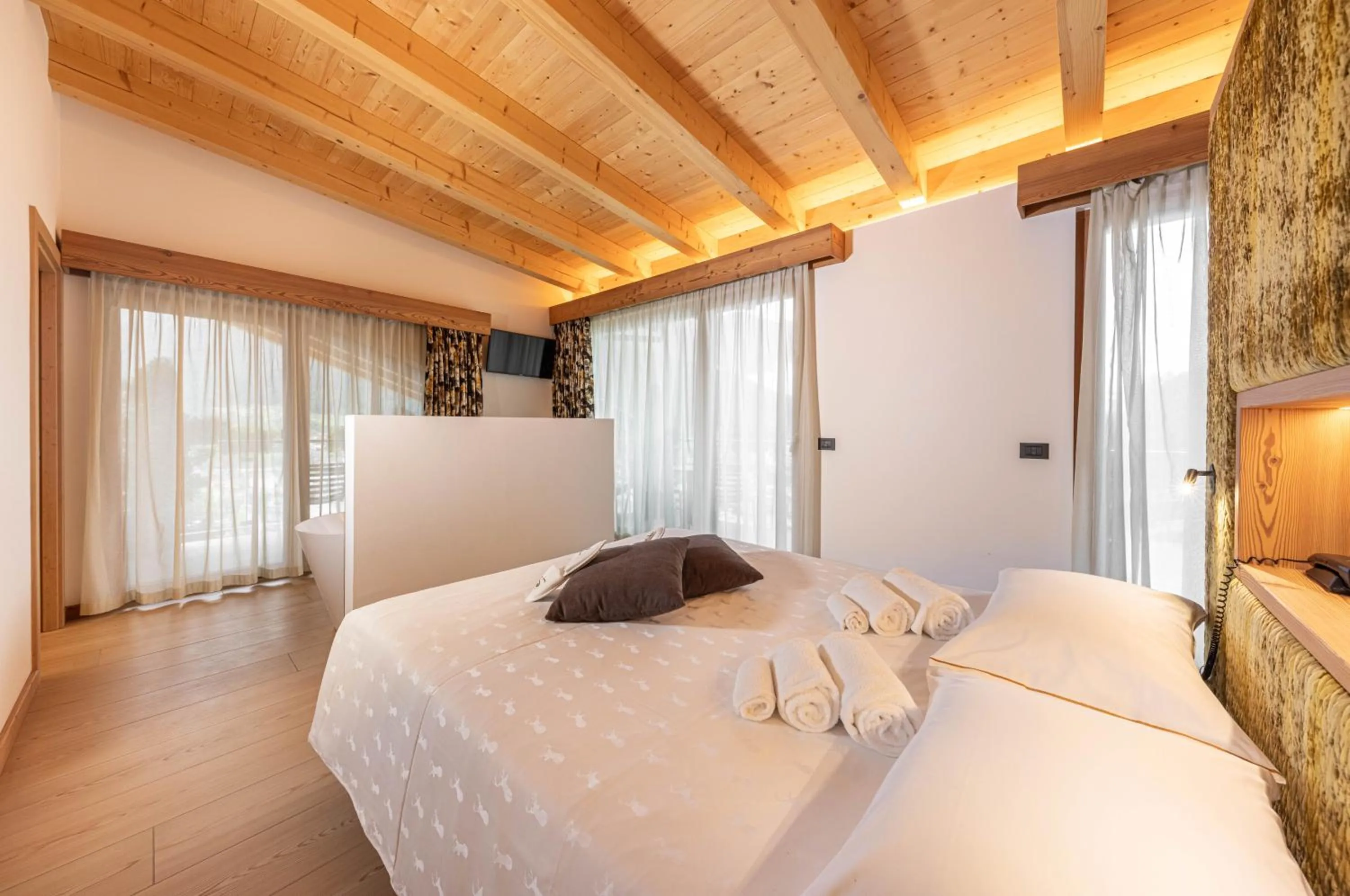 Bed in Hotel La Perla