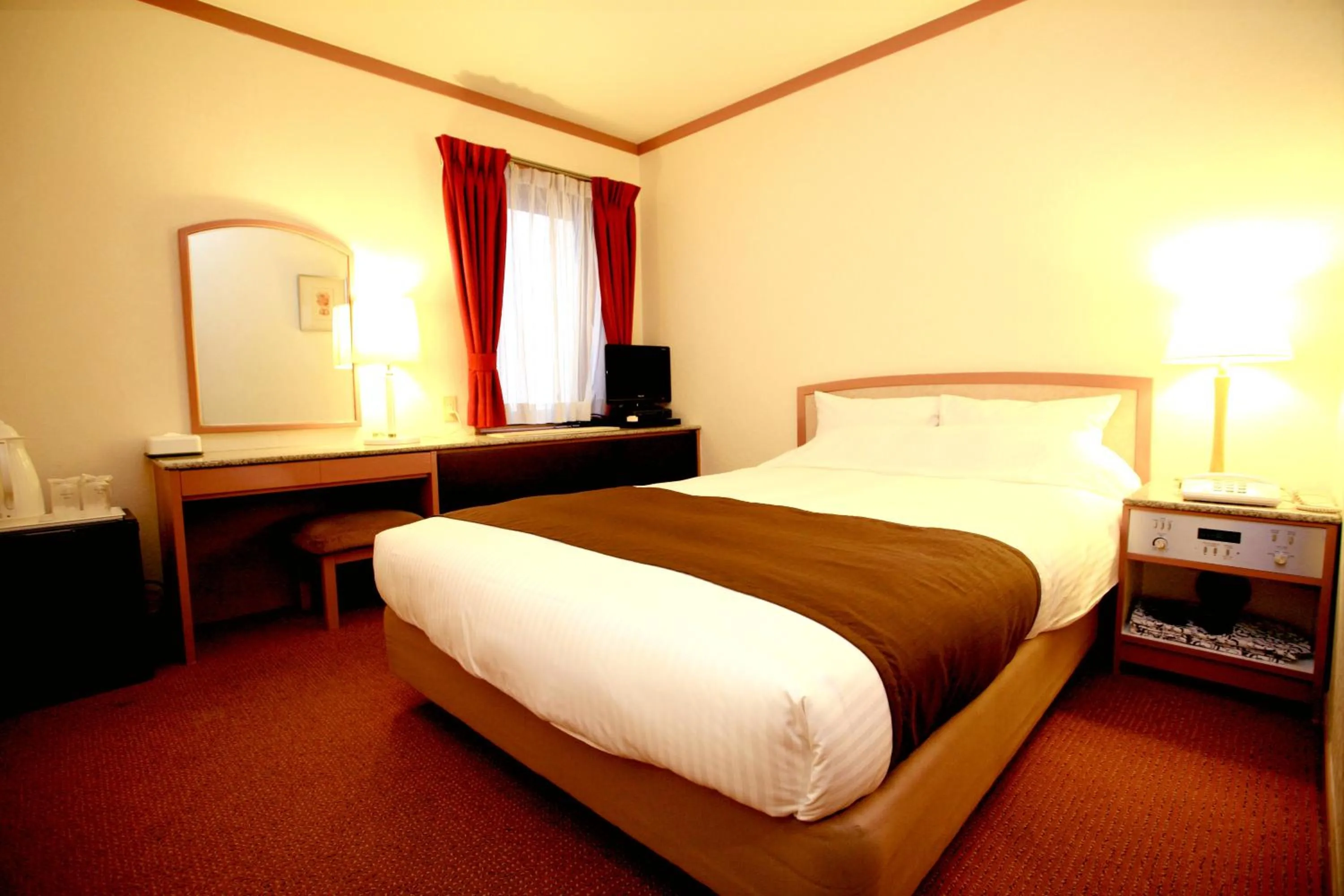 Bed in Arrow Hotel in ShinsaiBashi 朝食無料サービス中