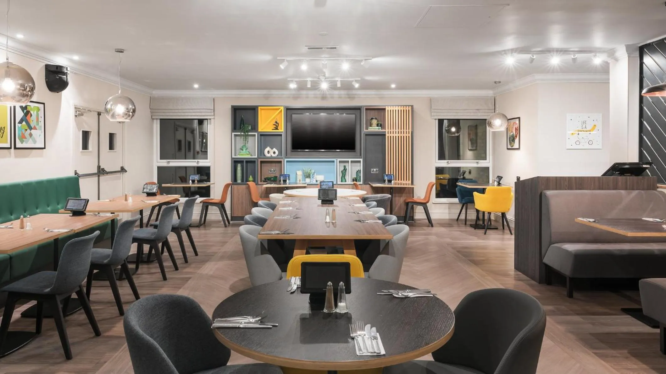Restaurant/places to eat in Holiday Inn Derby/Nottingham by IHG