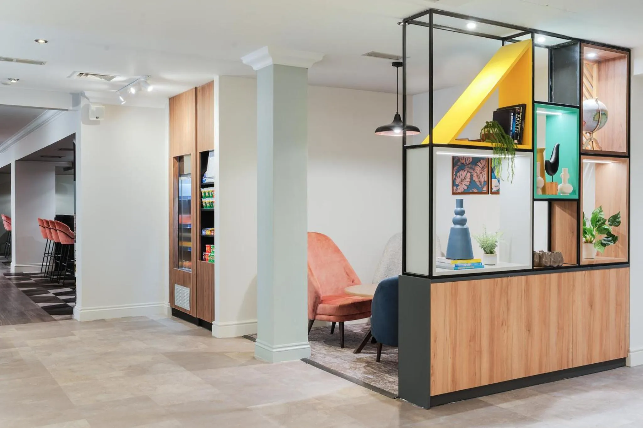 Lobby or reception in Holiday Inn Derby/Nottingham by IHG