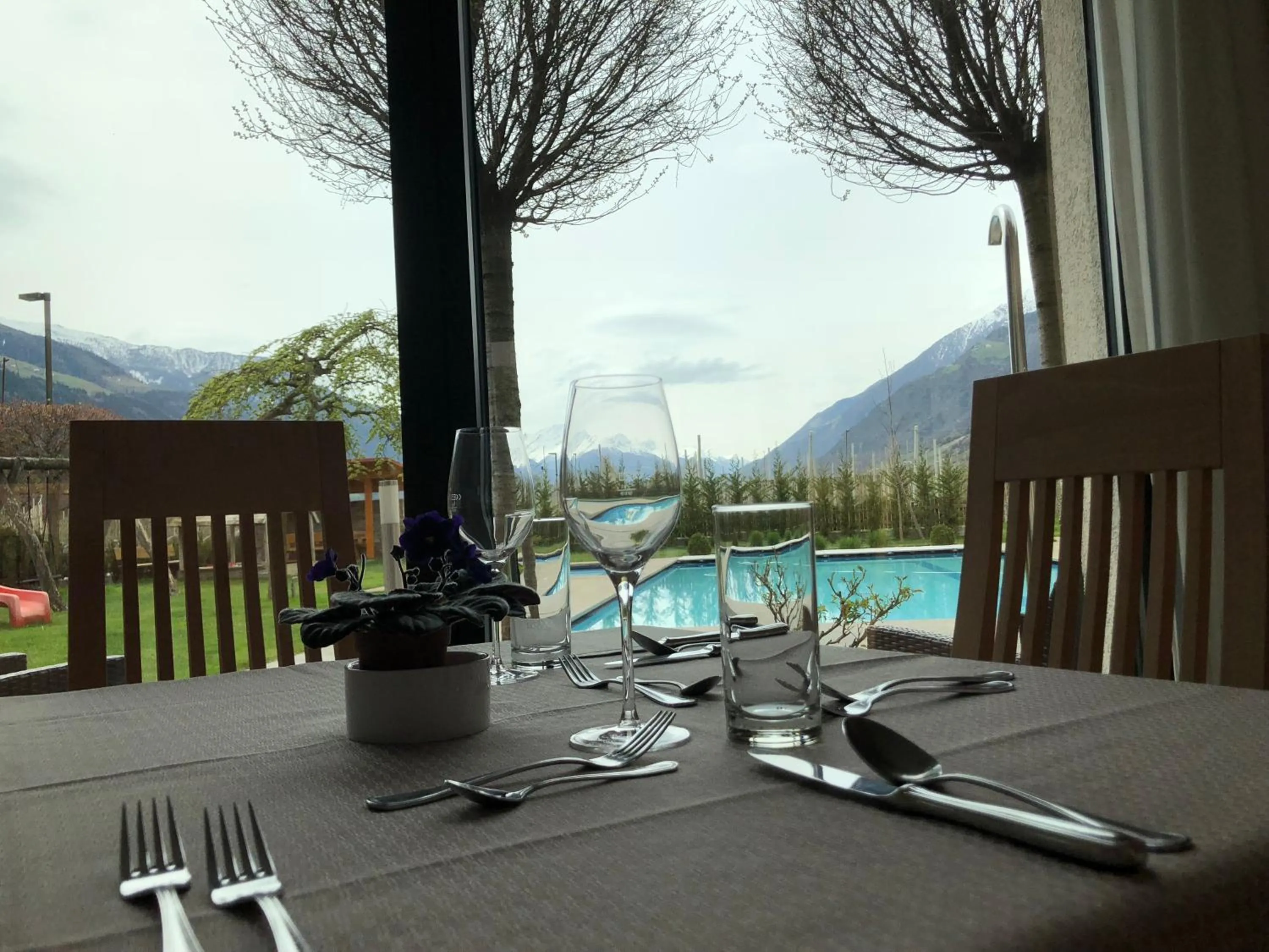 Restaurant/places to eat in Hotel Untermelz