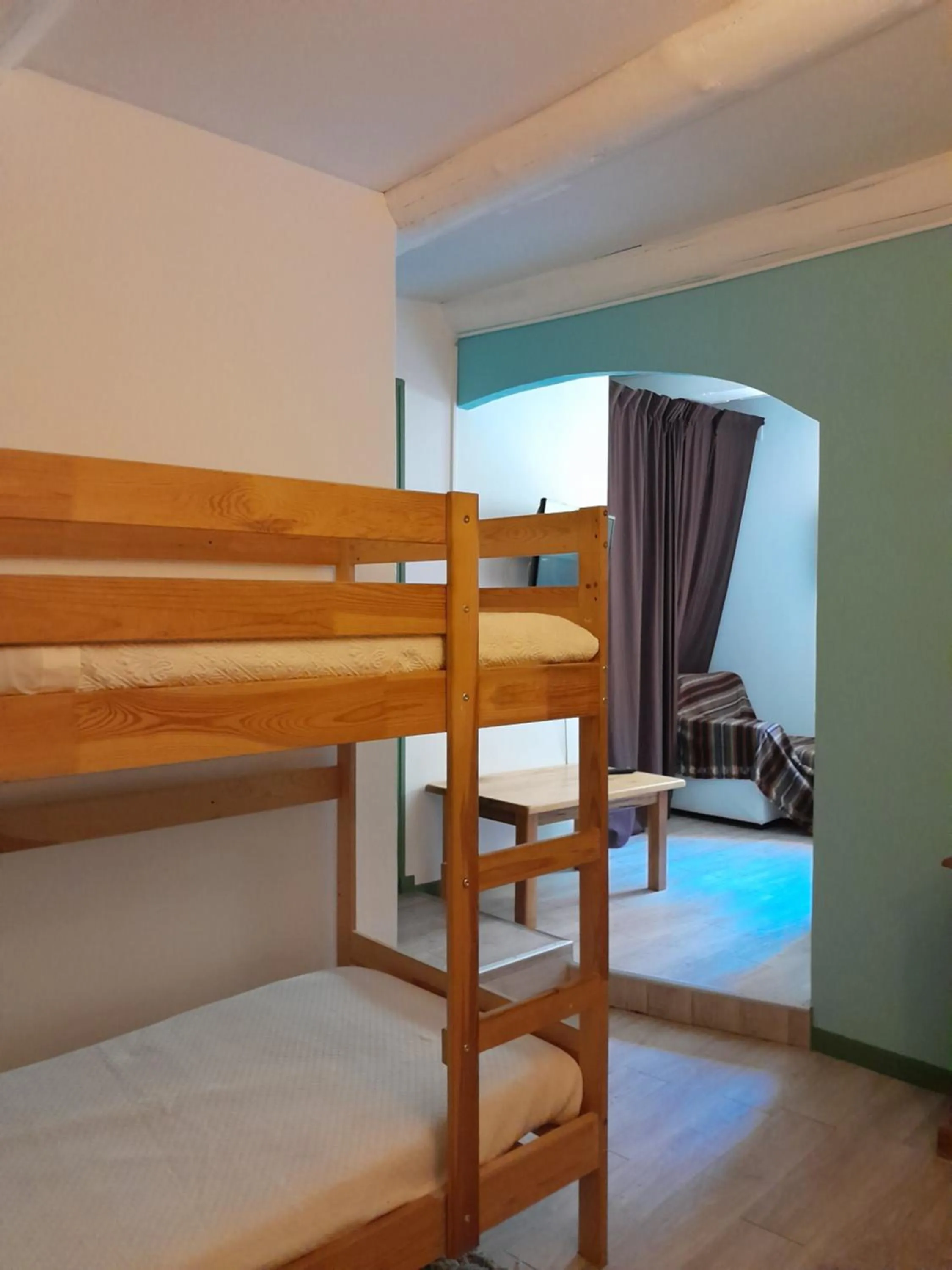 bunk bed, Bed in Le palais, hôtel - restaurant