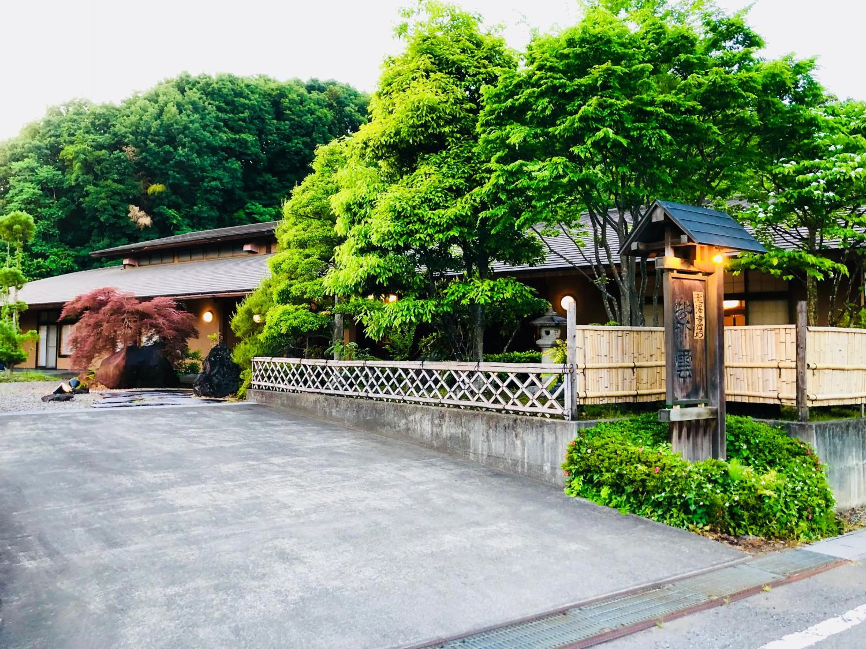 Facade/entrance in Ryutakuzenji 宿坊