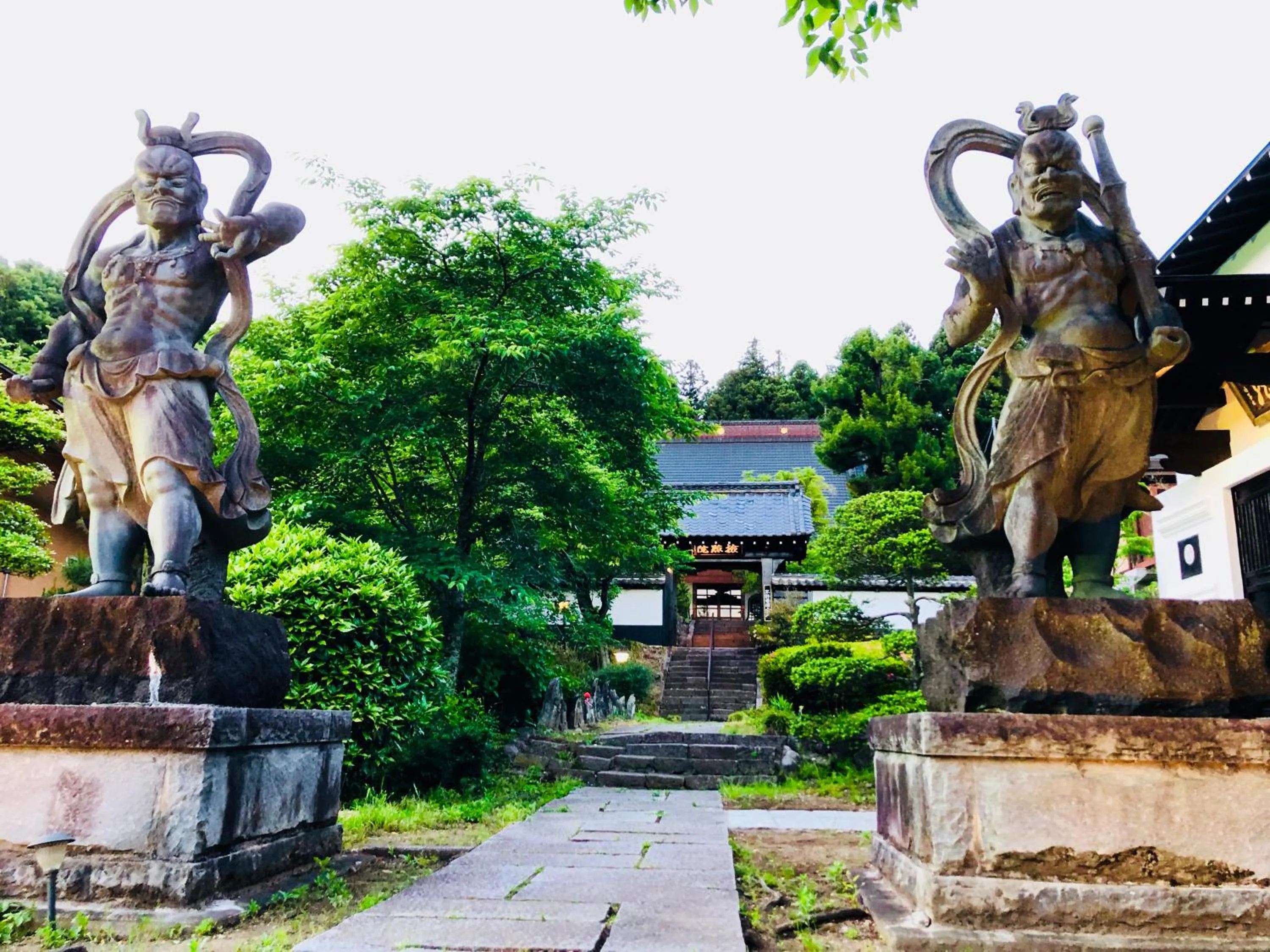 Neighbourhood in Ryutakuzenji 宿坊