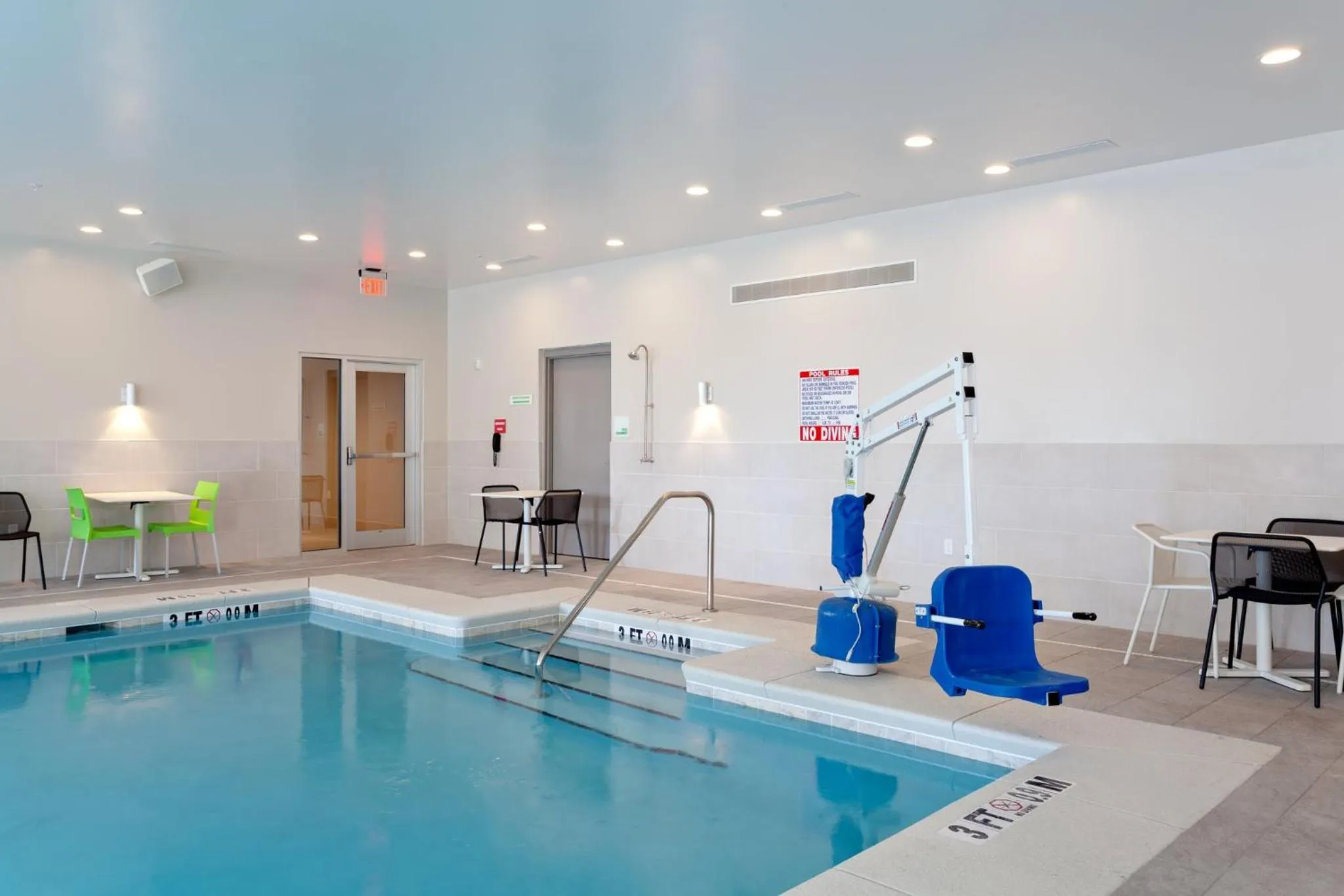 Swimming pool in Holiday Inn - Tallahassee E Capitol - Univ by IHG