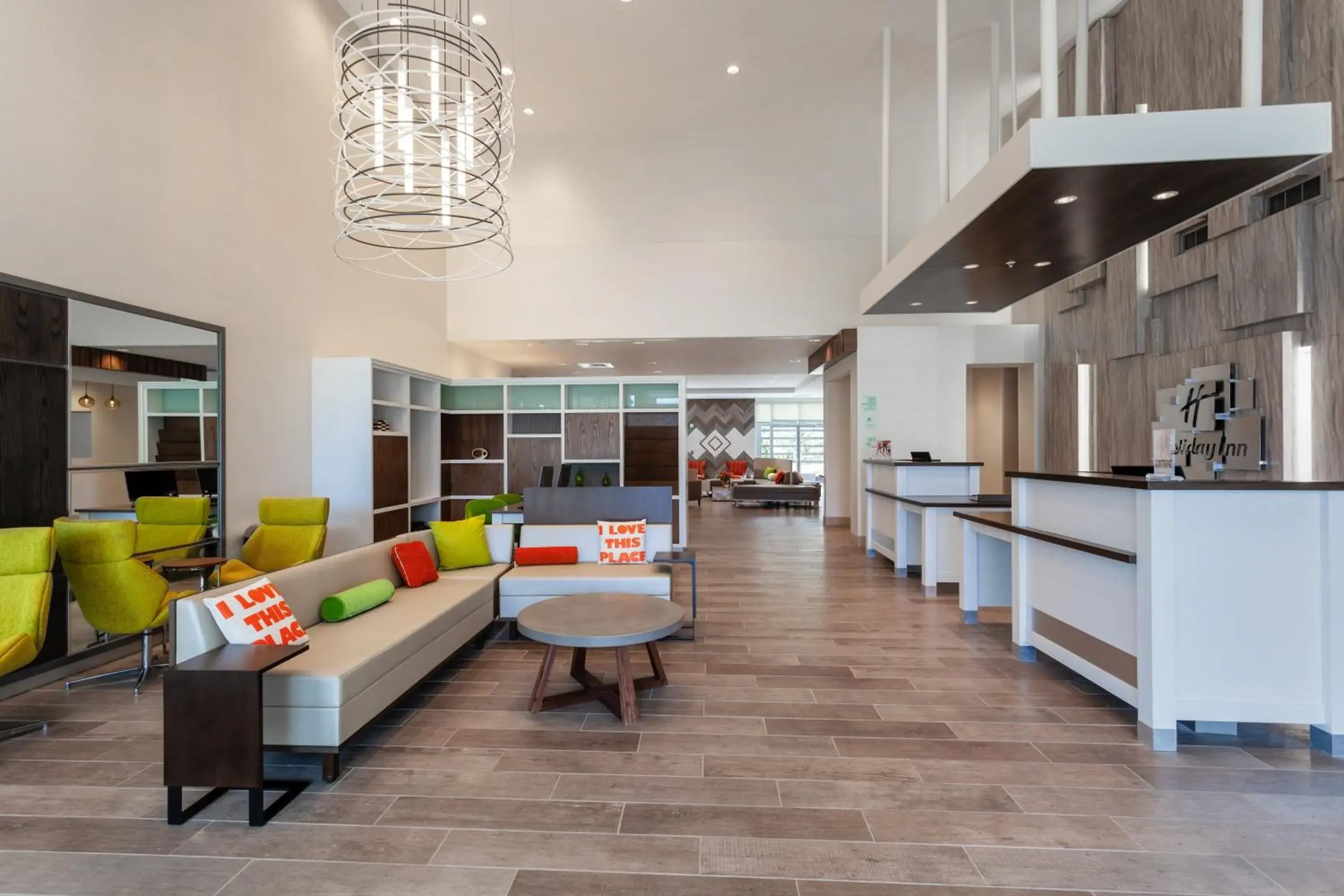 Property building in Holiday Inn - Tallahassee E Capitol - Univ by IHG Property building in Holiday Inn - Tallahassee E Capitol - Univ by IHG