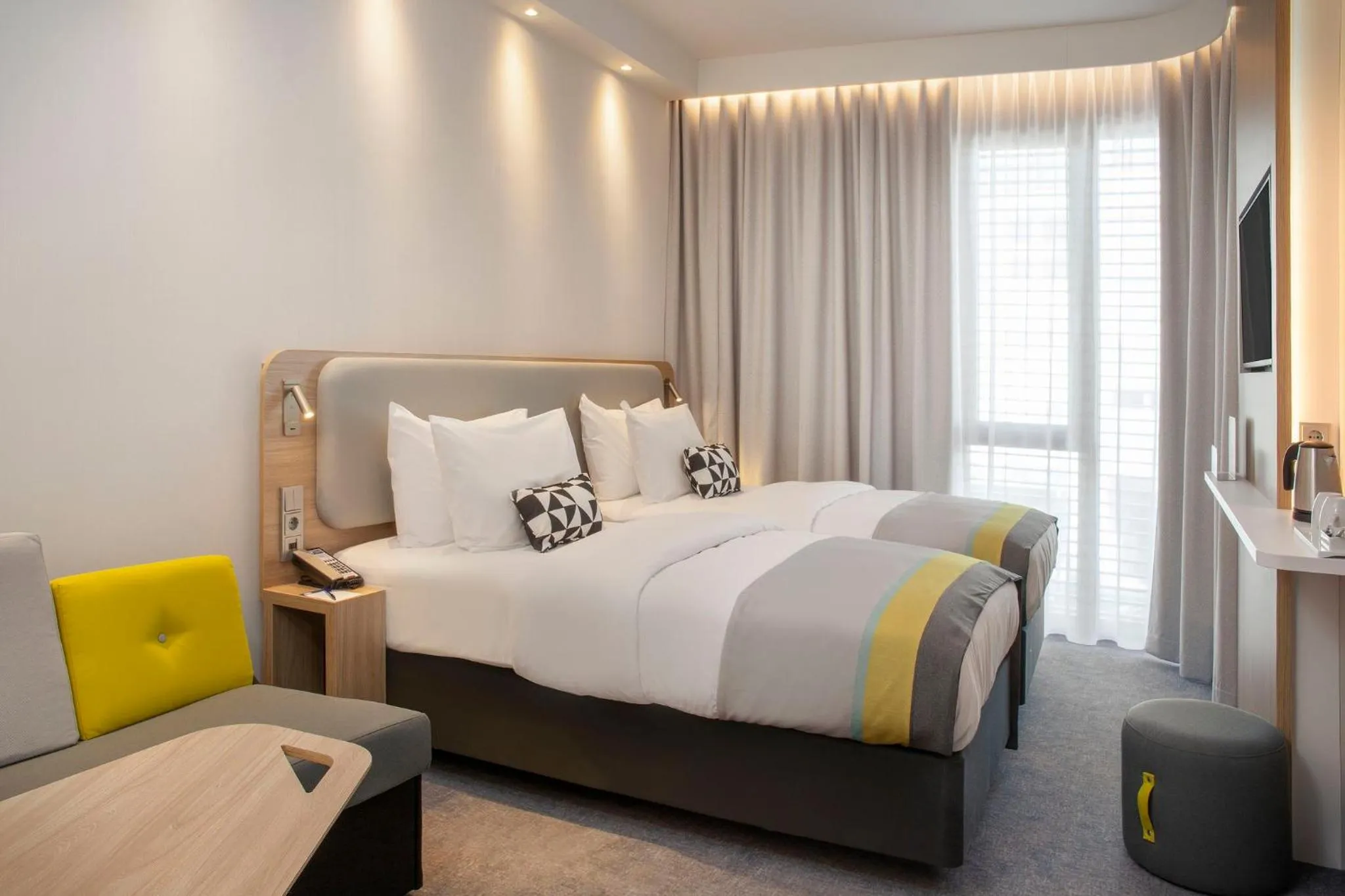 Photo of the whole room, Bed in Holiday Inn Express Stuttgart-Waiblingen by IHG