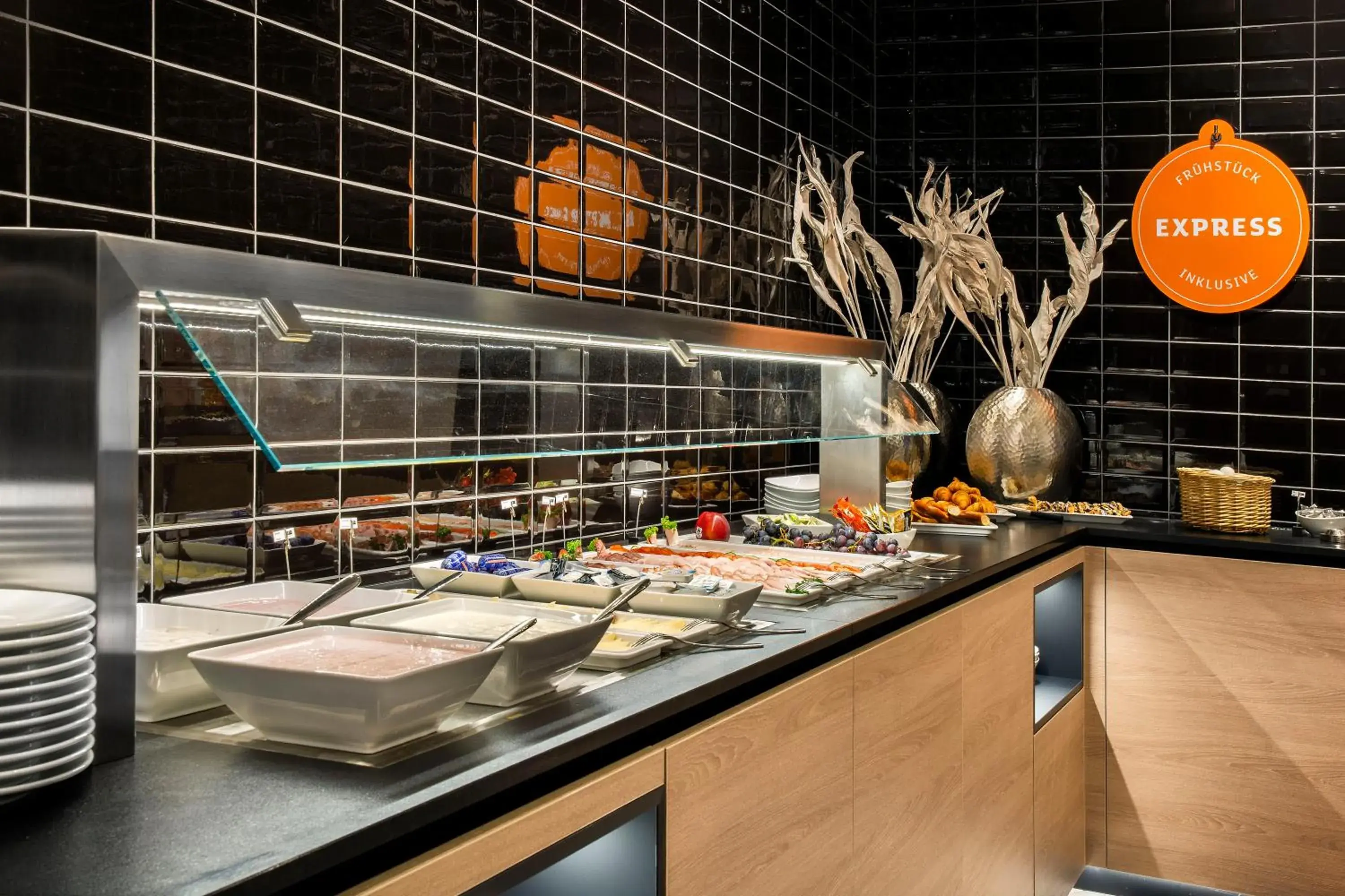 Breakfast in Holiday Inn Express Stuttgart-Waiblingen by IHG Breakfast in Holiday Inn Express Stuttgart-Waiblingen by IHG