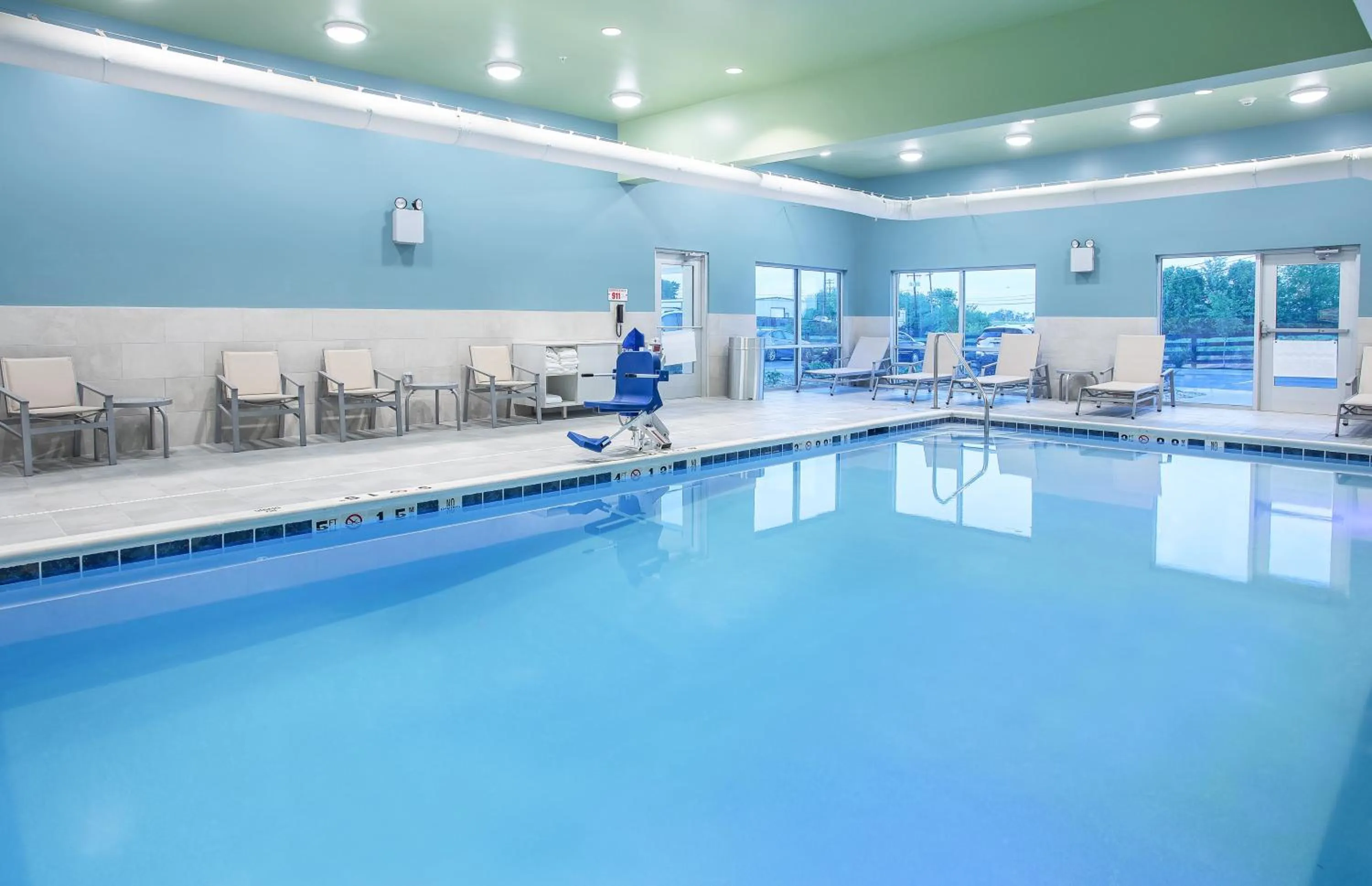 Swimming pool in Holiday Inn Express & Suites - Lexington W - Versailles by IHG
