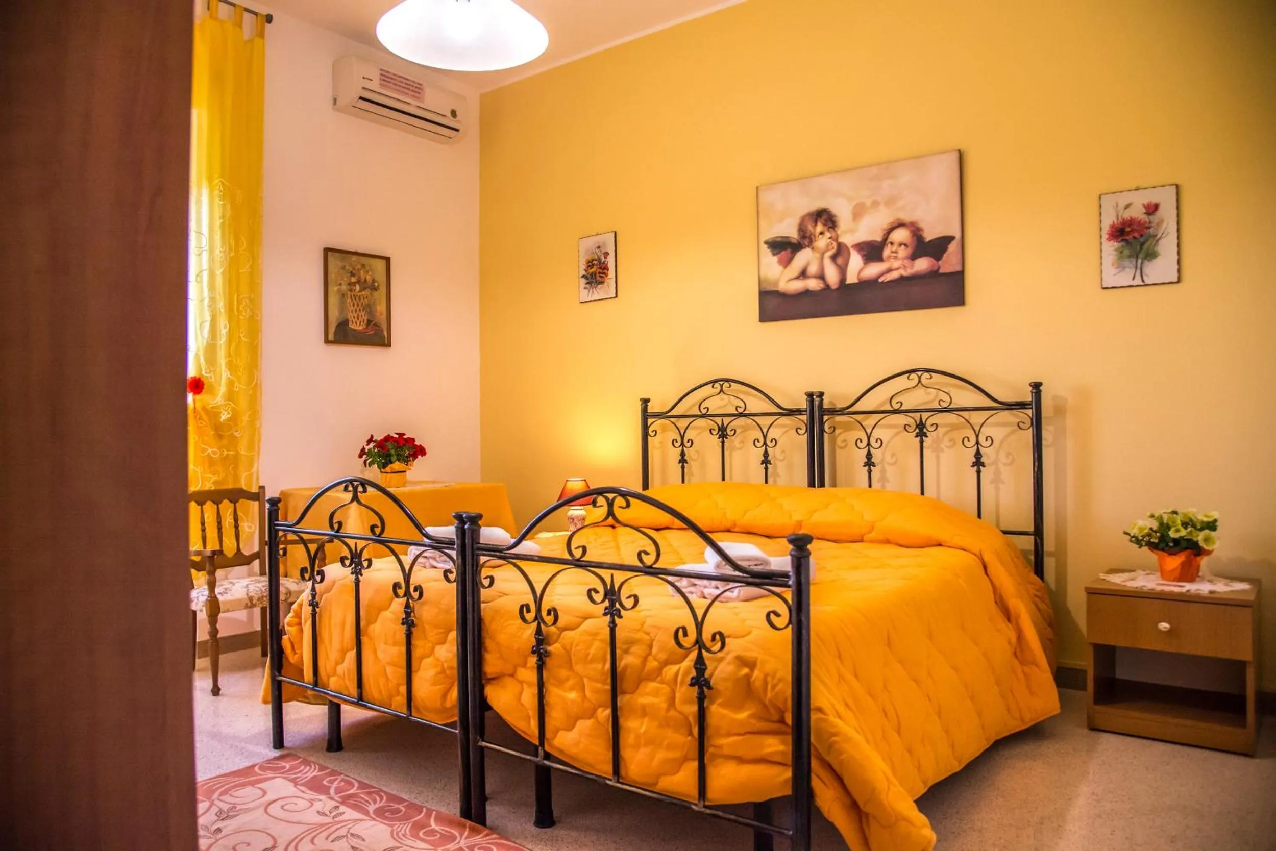 Bed in B&B Casa Mariangi