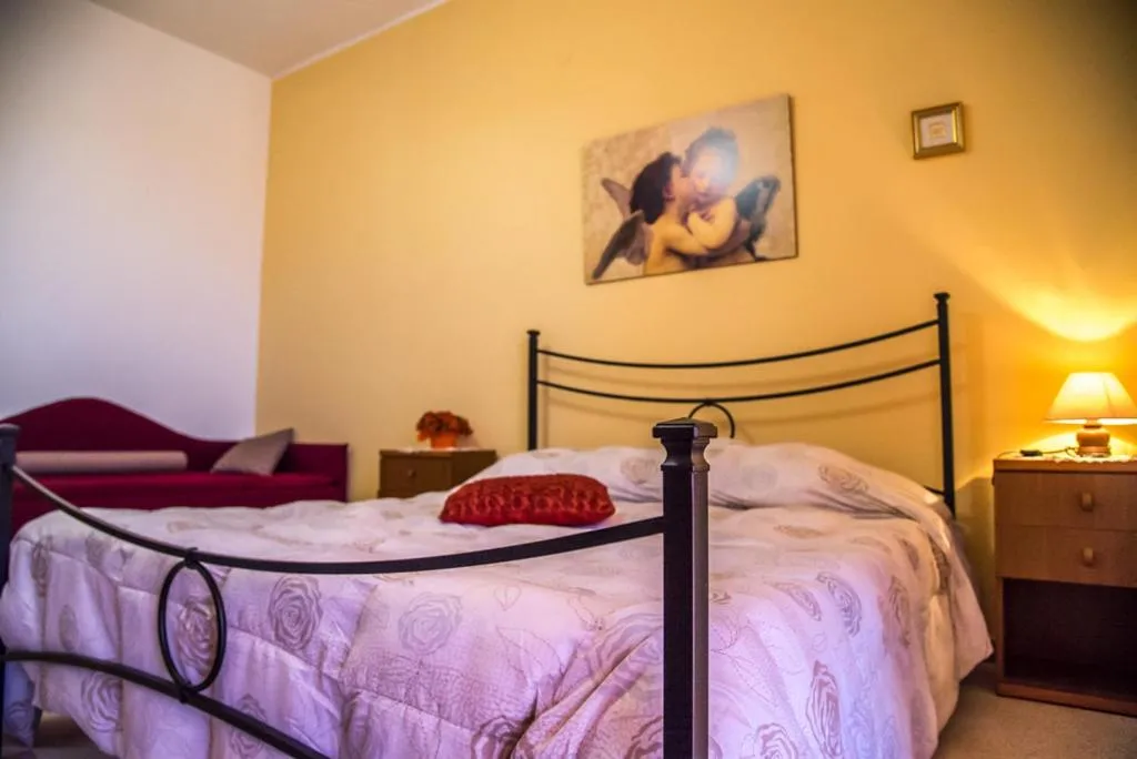 Bed in B&B Casa Mariangi
