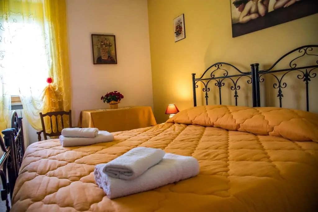 Bed in B&B Casa Mariangi