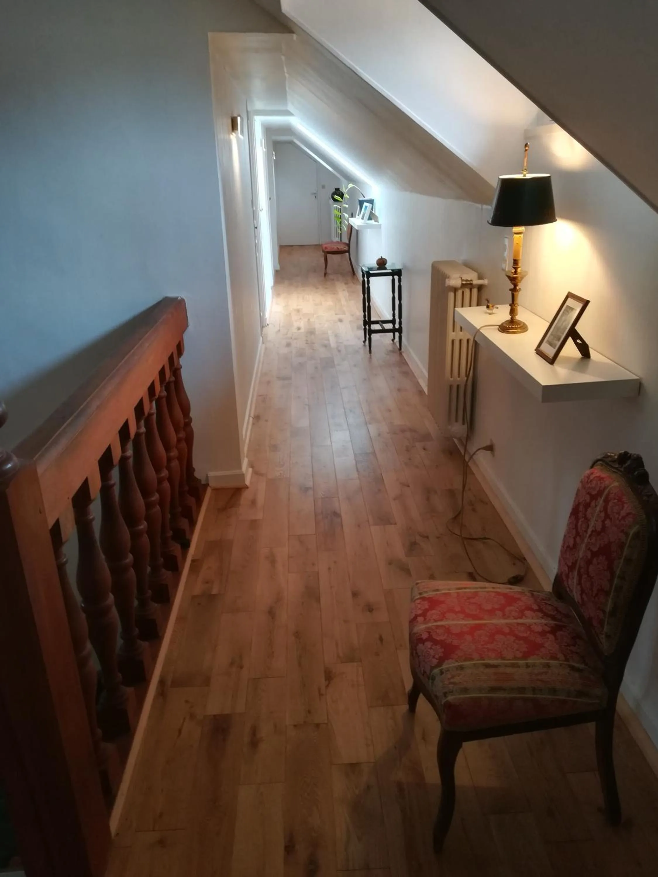 Decorative detail in Maison Angulus Ridet