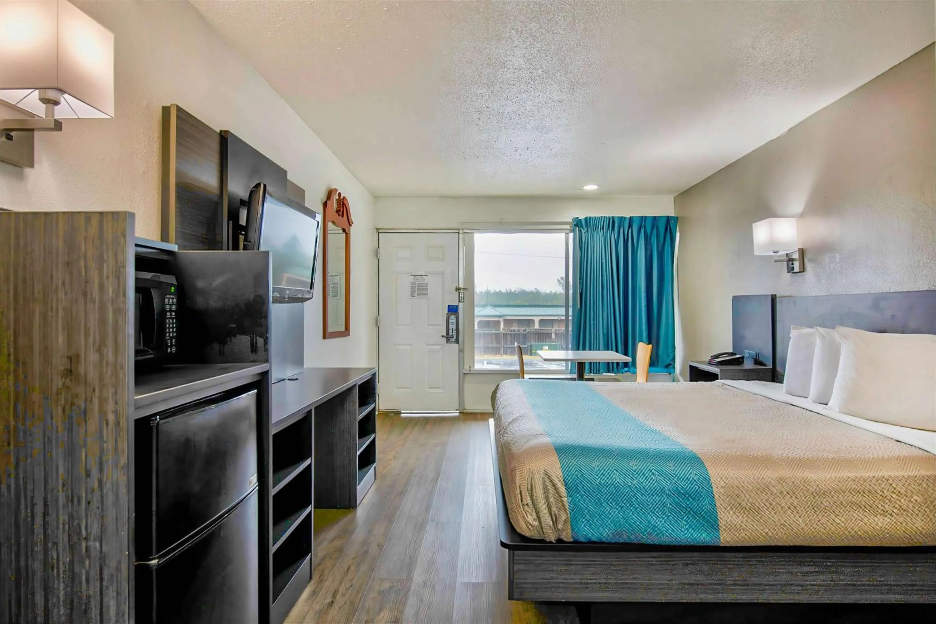 Bedroom, Bed in Motel 6 Byron, Ga