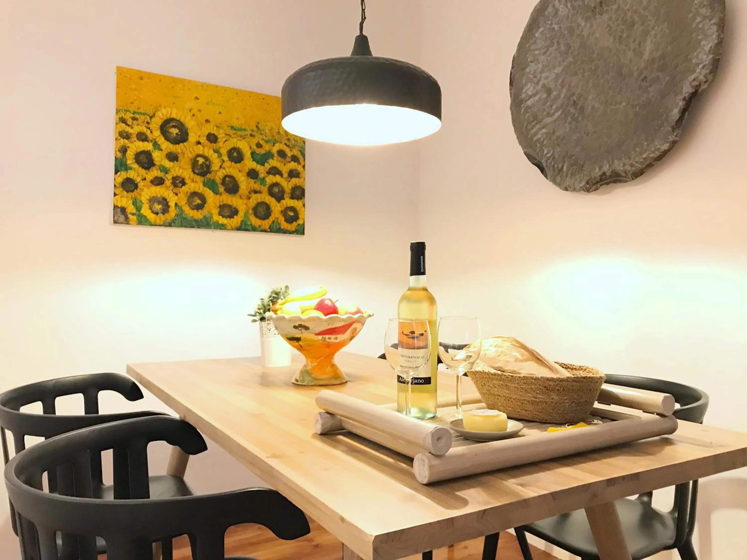 Dining area in SantoSweethome 2