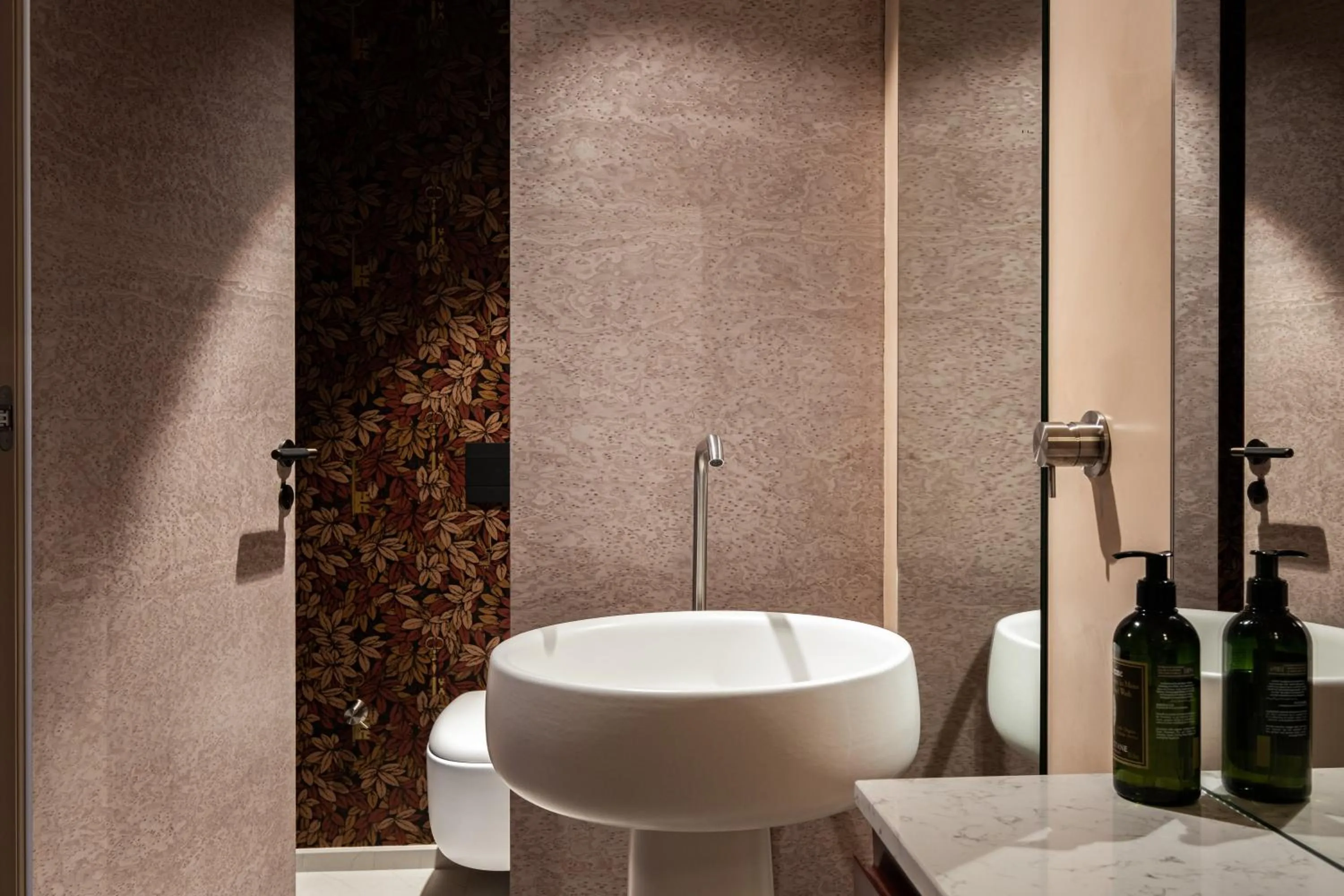 Bathroom in Rosselli