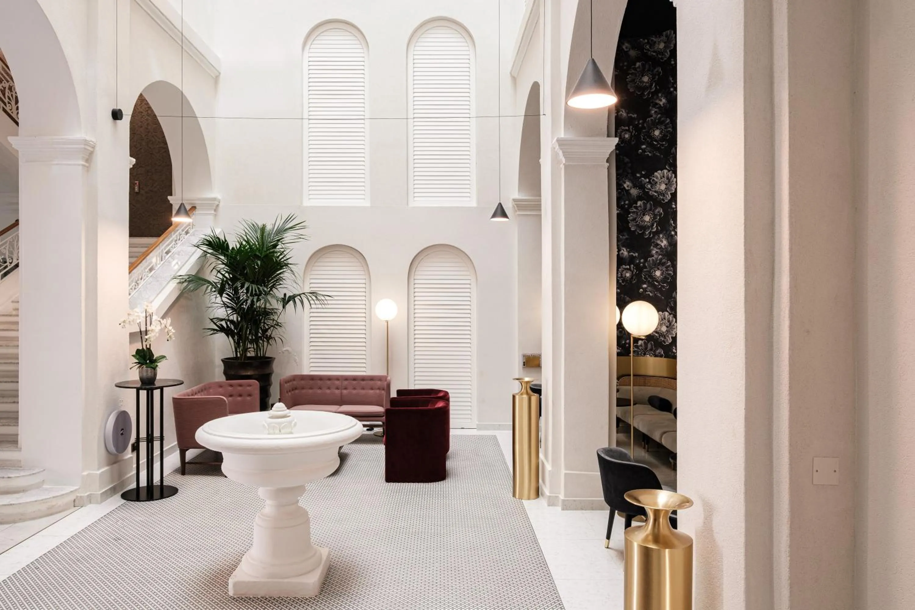 Seating area in Rosselli