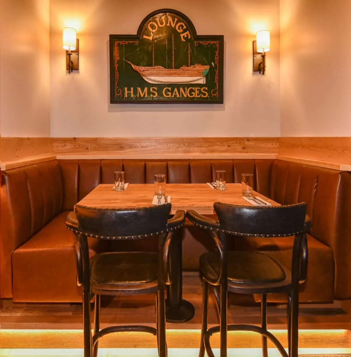 Restaurant/places to eat in Harbour House Hotel