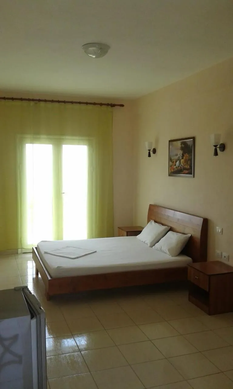Oasis Drymades Hotel