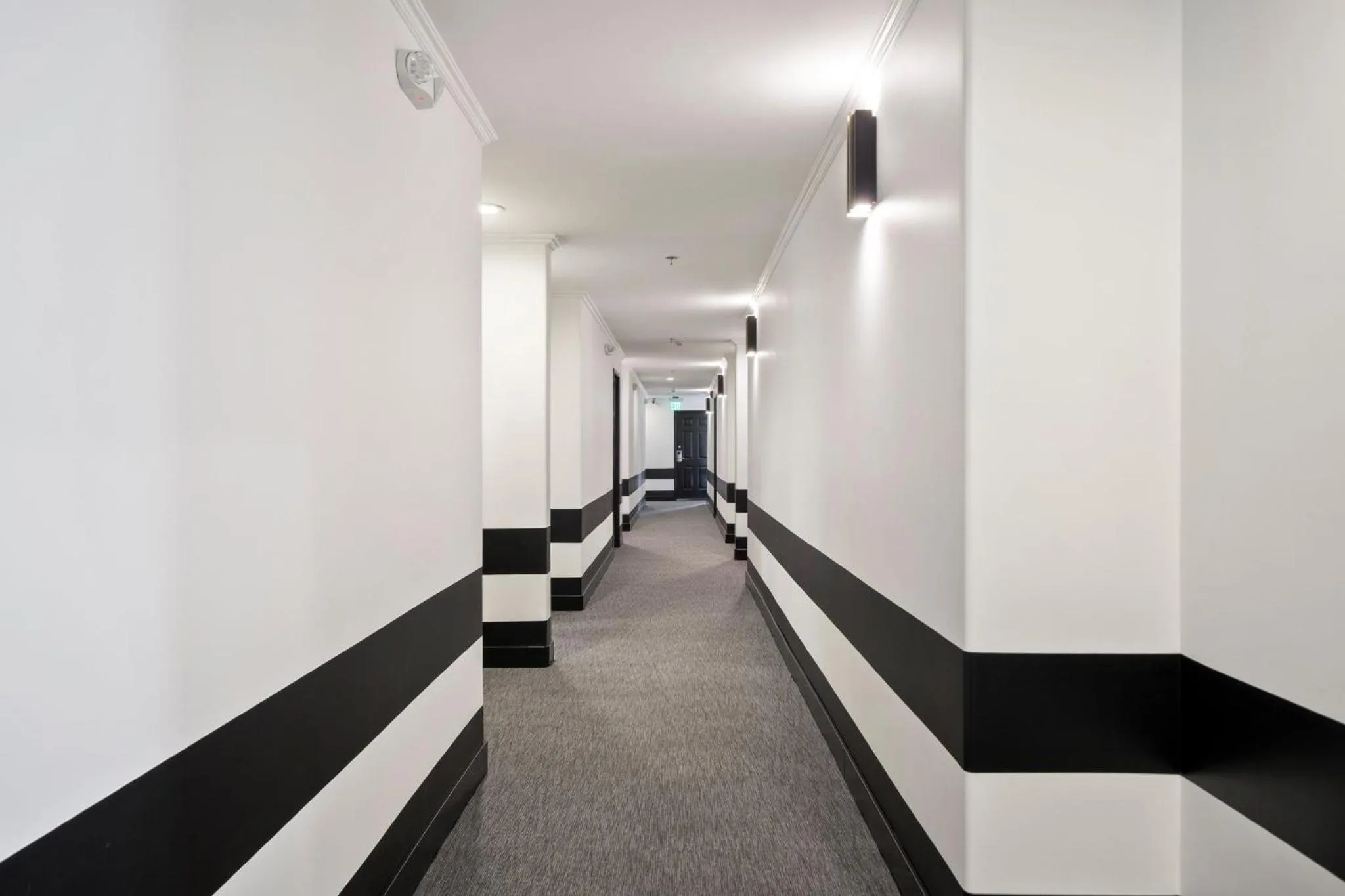 Property building in Casablanca Inn