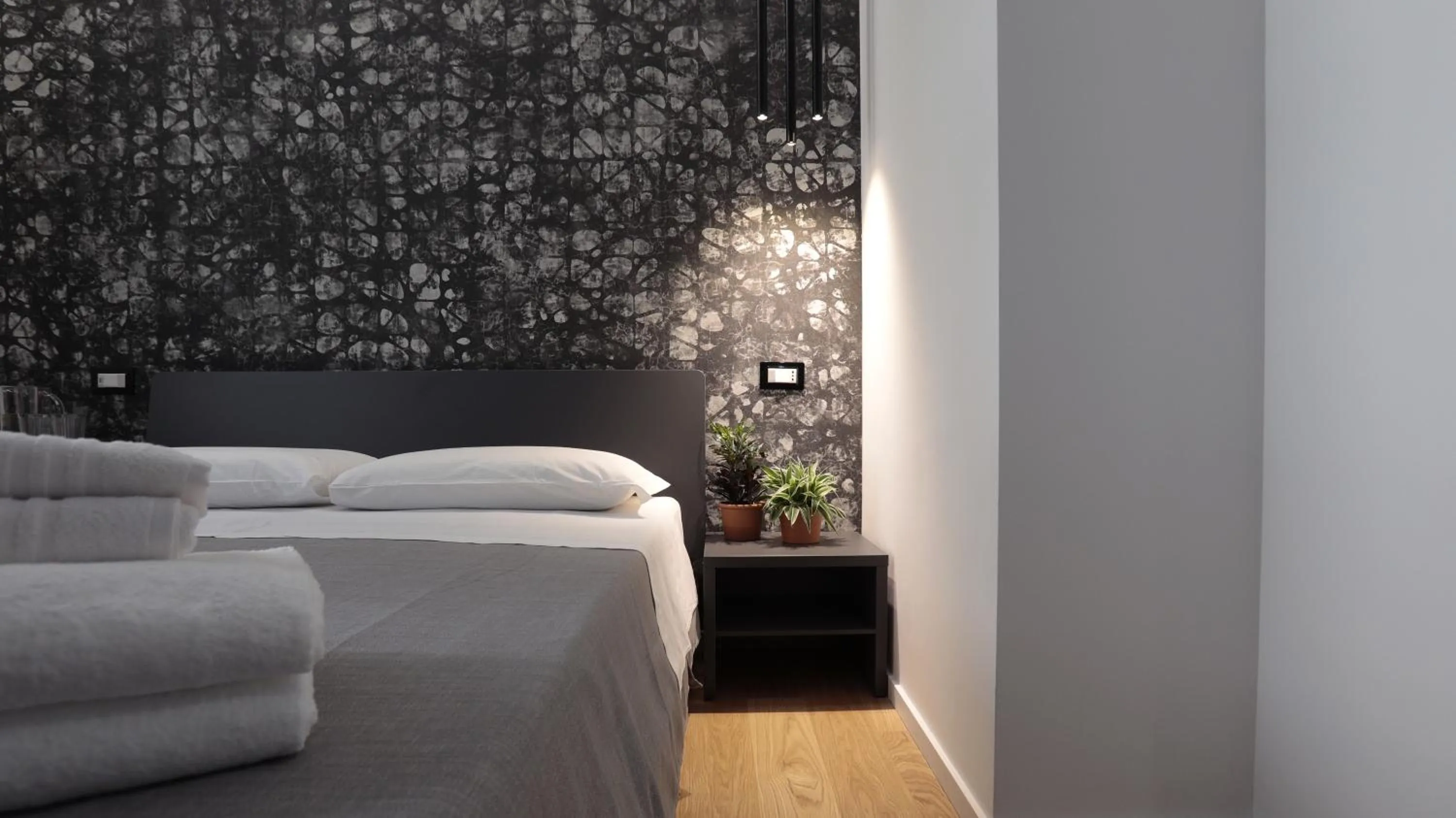 Bed in Suite Inn Rome