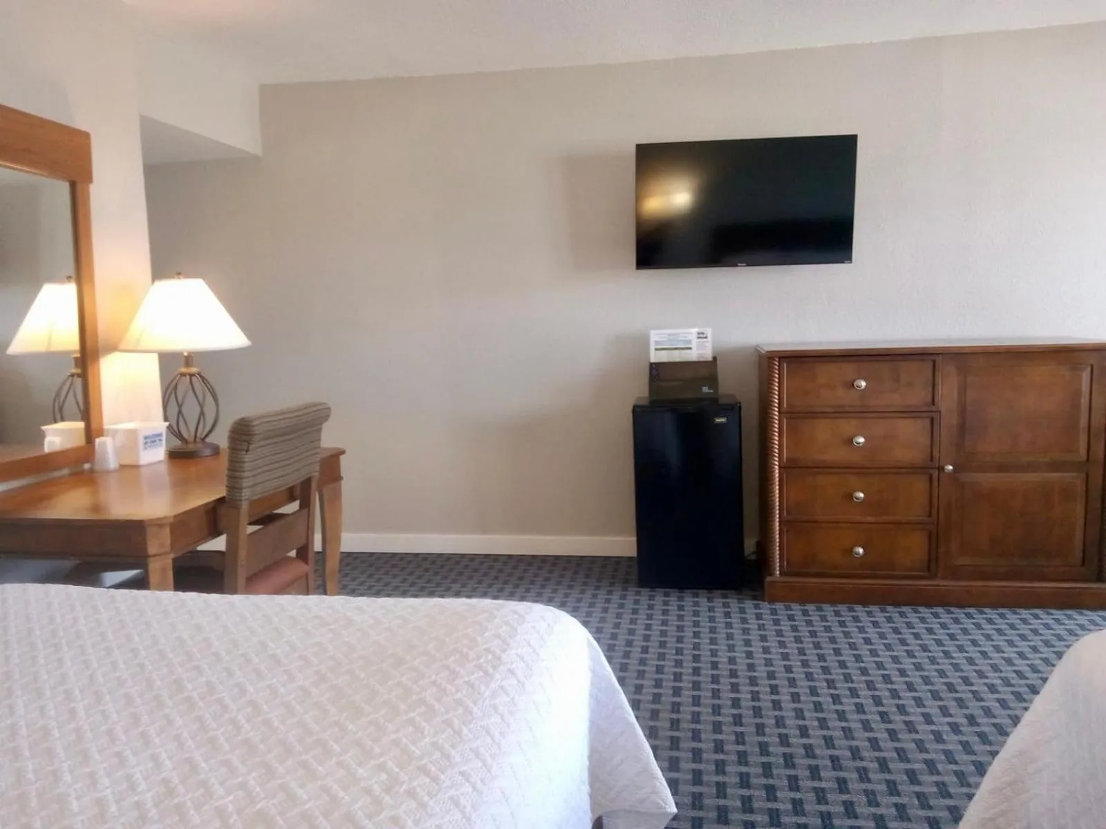 TV and multimedia, Bed in Welcome Inn