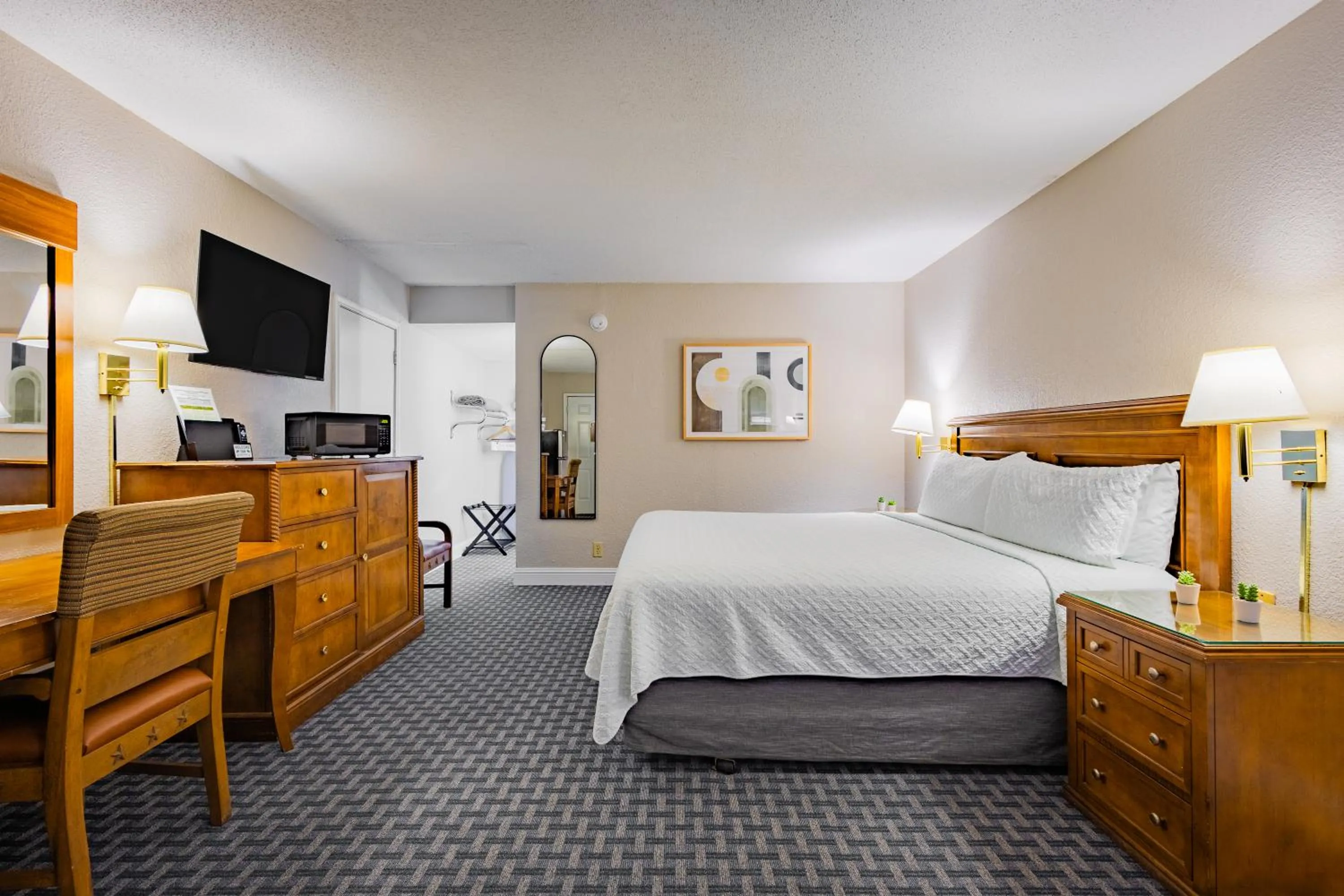 TV and multimedia, Bed in Welcome Inn