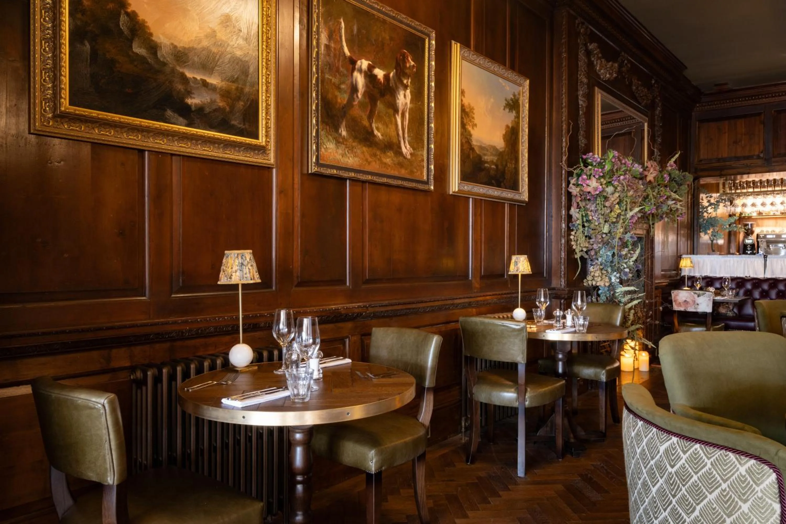 Restaurant/places to eat in The White Hart - A Heartwood Inn