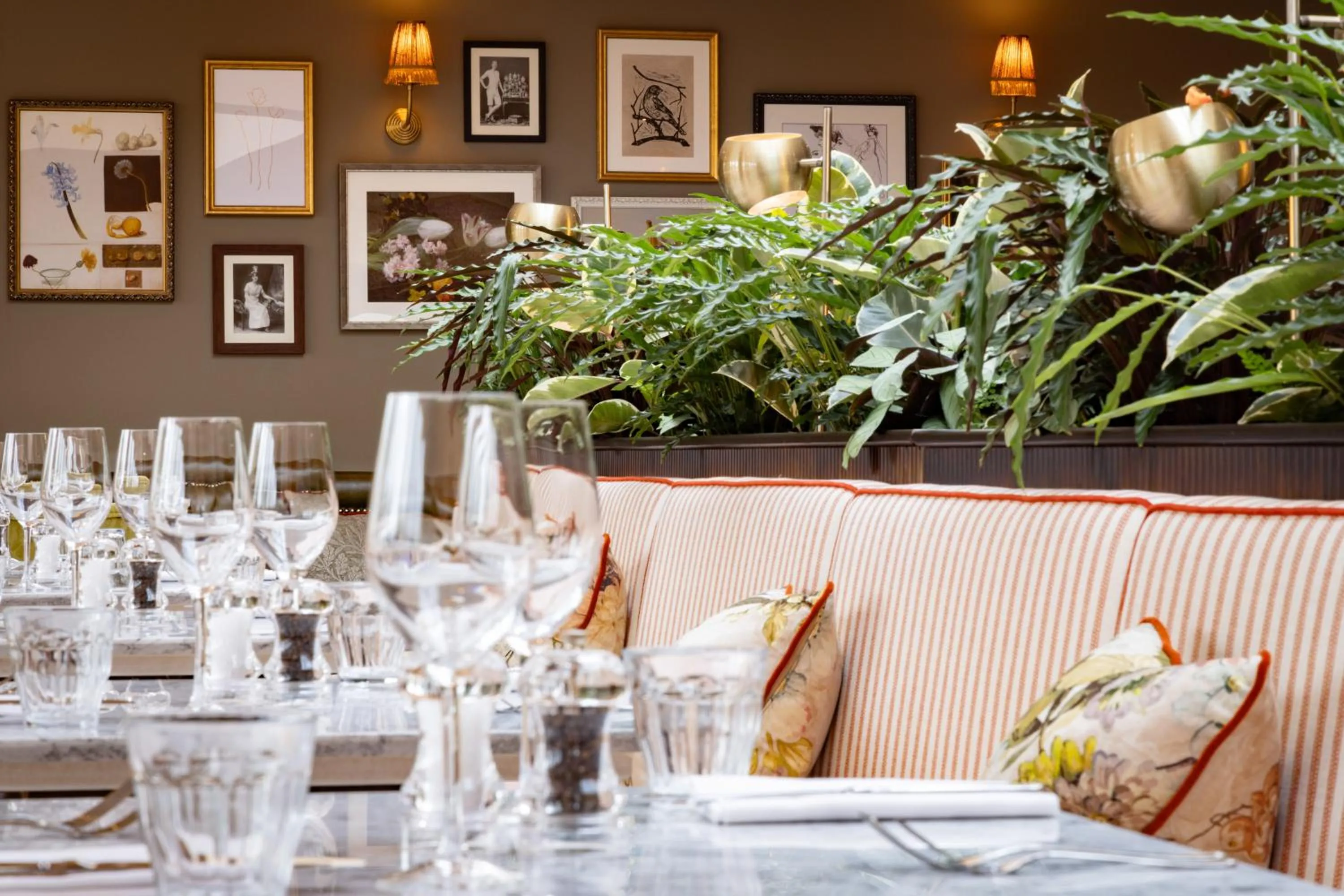 Restaurant/places to eat in The White Hart - A Heartwood Inn