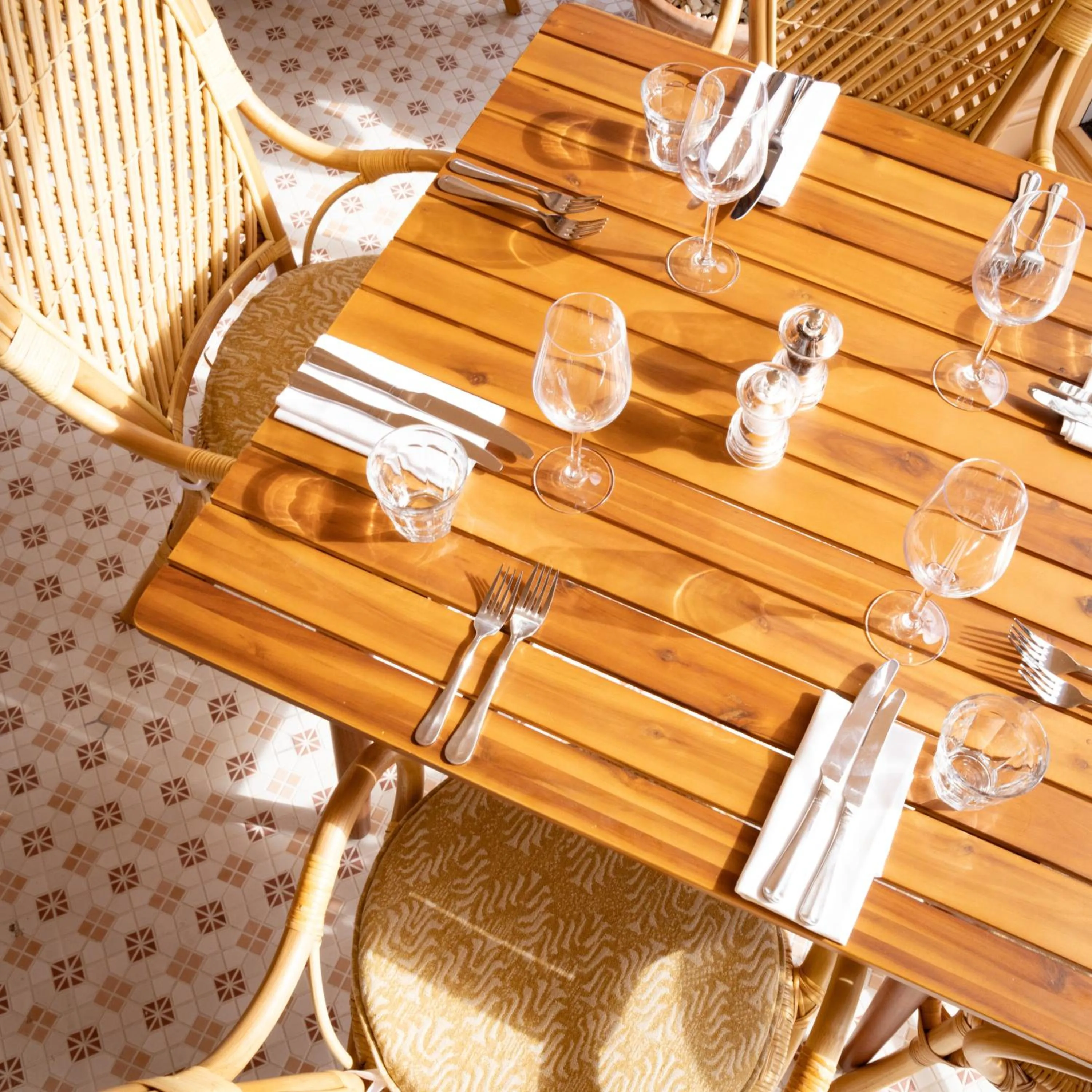 Balcony/Terrace in The White Hart - A Heartwood Inn