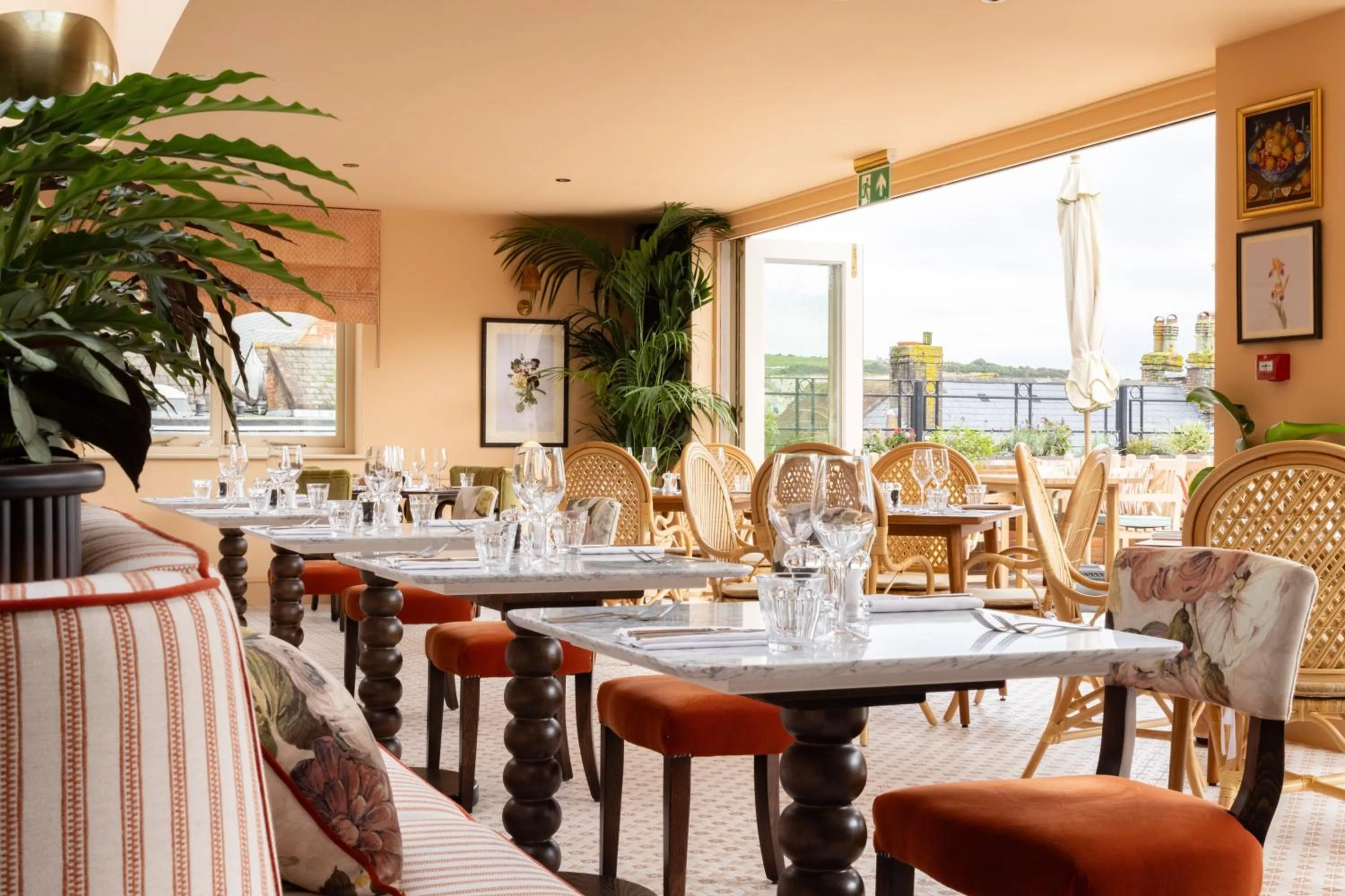 Restaurant/places to eat in The White Hart - A Heartwood Inn